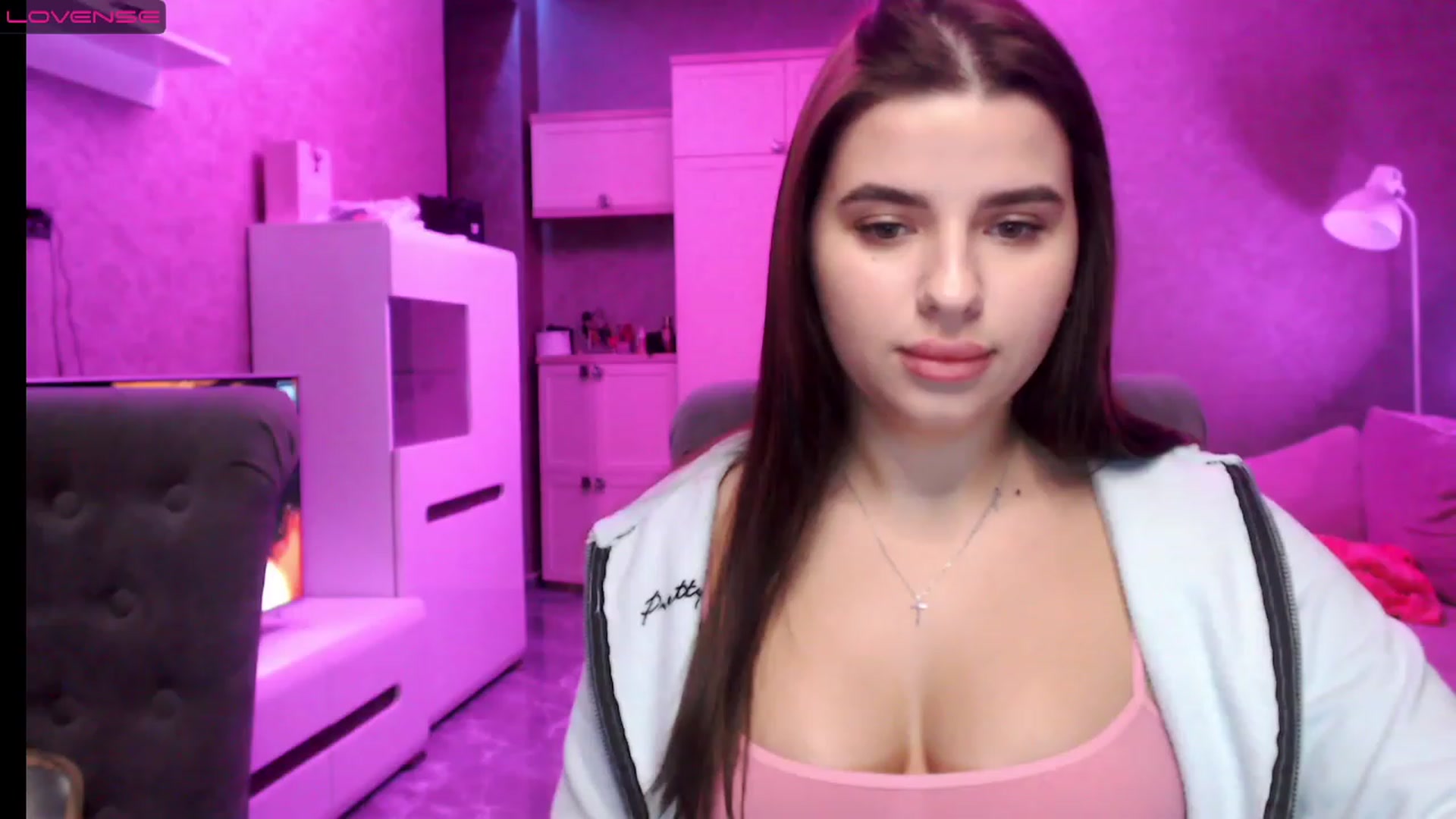 Gallery image thumbnail from Darling_Ivy's myfreecams stream on, 12/20/2022, 16:51 image 15 of 20