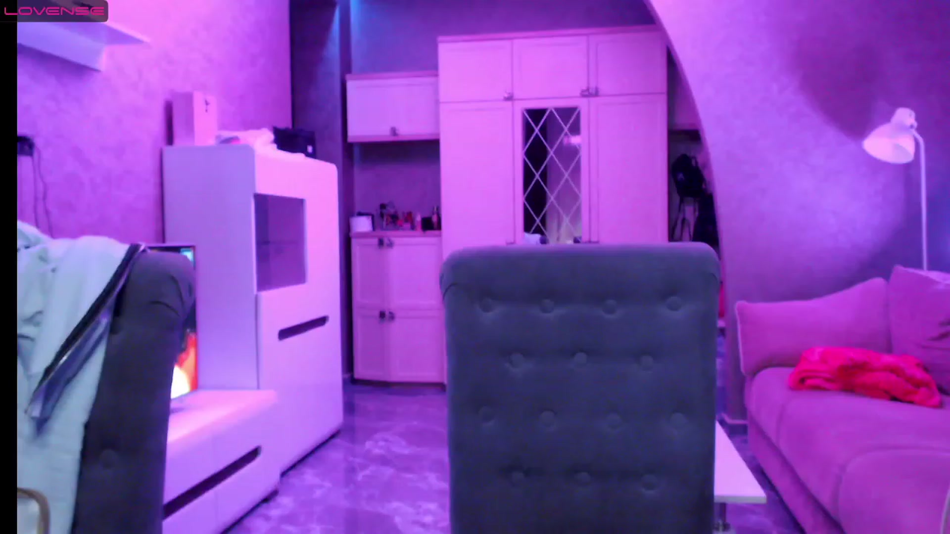 Gallery image thumbnail from Darling_Ivy's myfreecams stream on, 12/20/2022, 16:51 image 6 of 20
