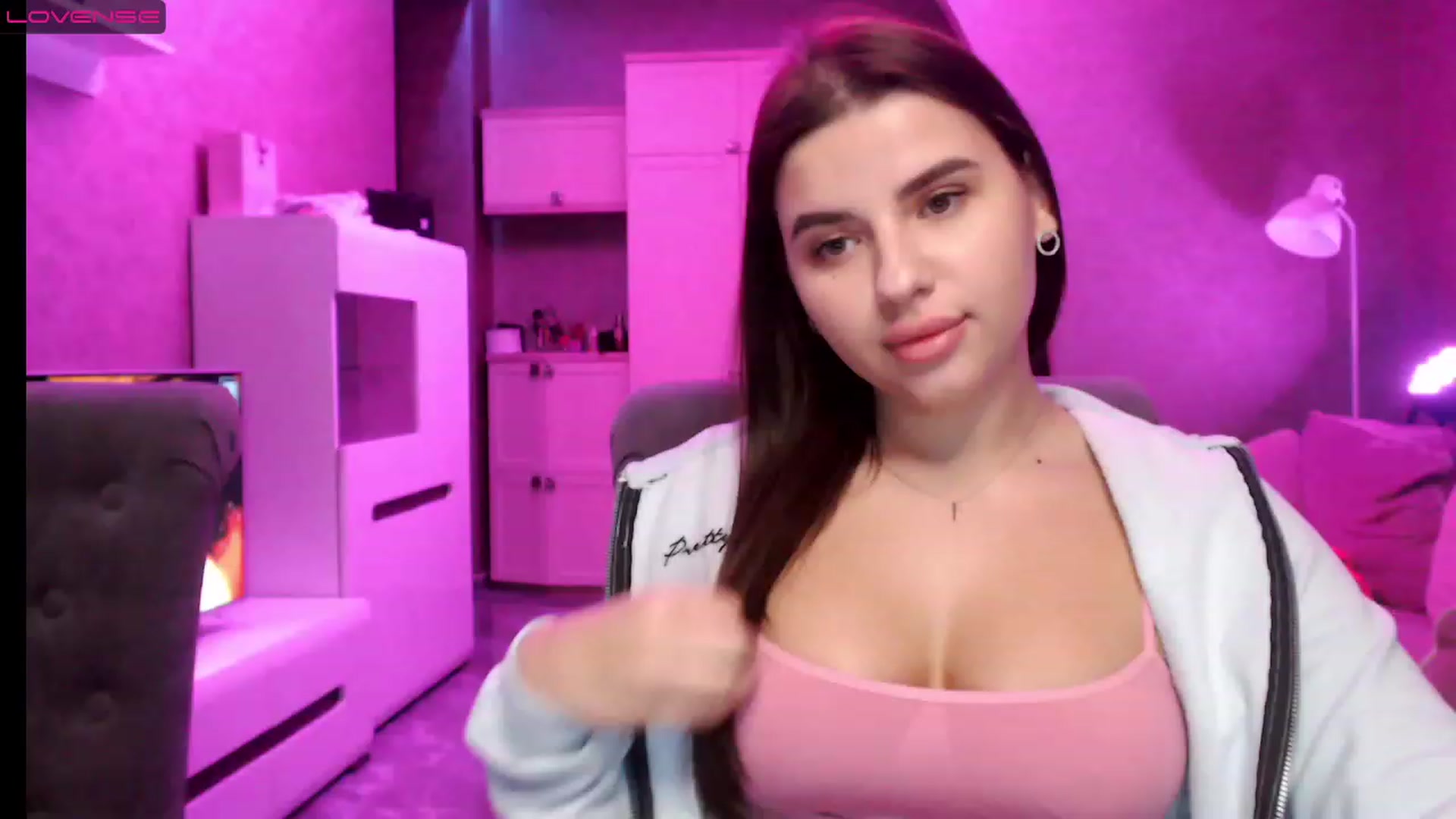 Gallery image thumbnail from Darling_Ivy's myfreecams stream on, 12/20/2022, 19:07 image 13 of 20