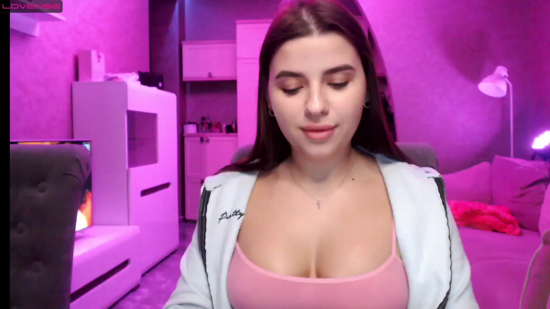 Gallery image thumbnail from Darling_Ivy's myfreecams stream on, 12/20/2022, 19:07 image 12 of 20