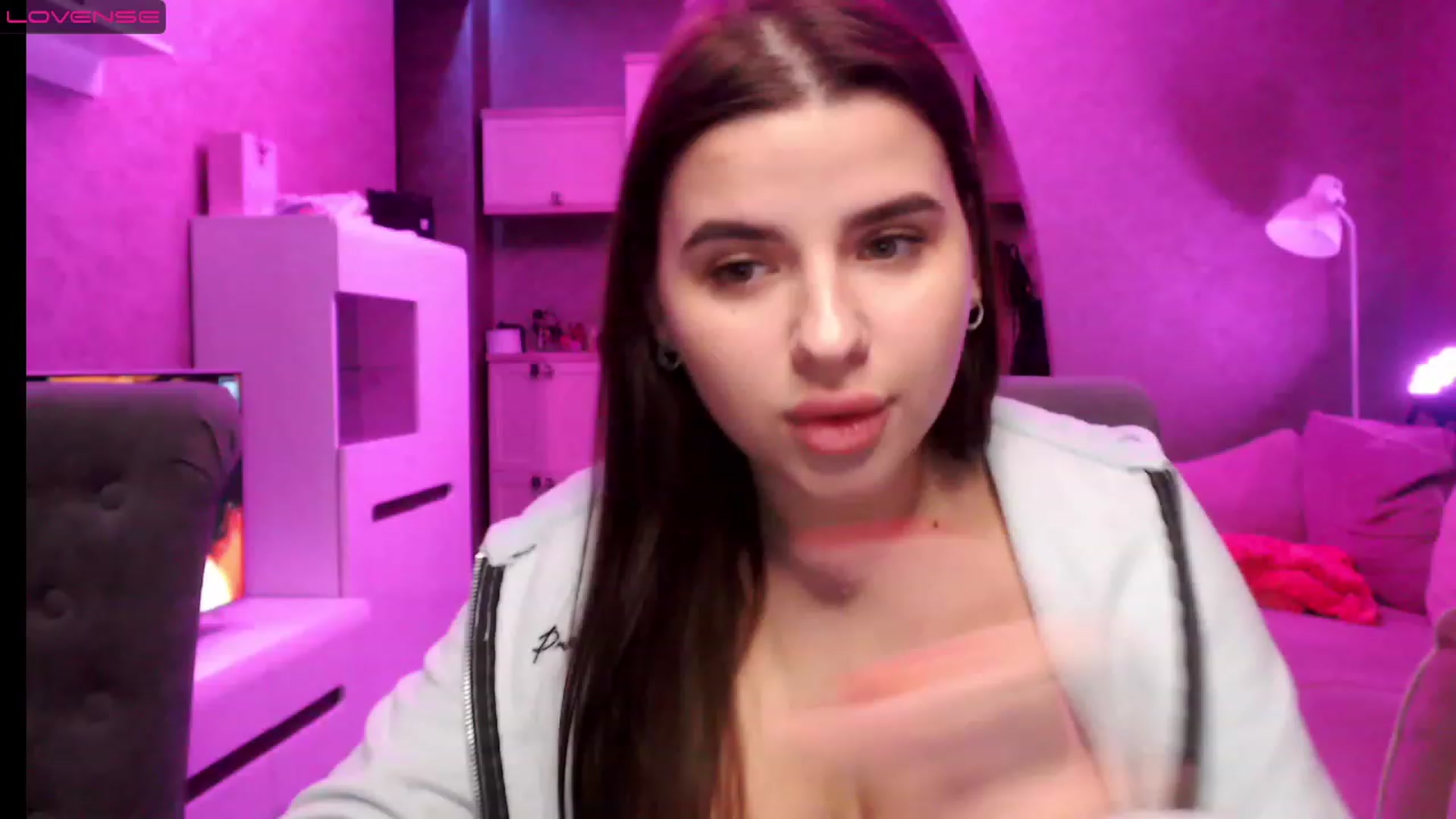 Gallery image thumbnail from Darling_Ivy's myfreecams stream on, 12/20/2022, 19:07 image 15 of 20