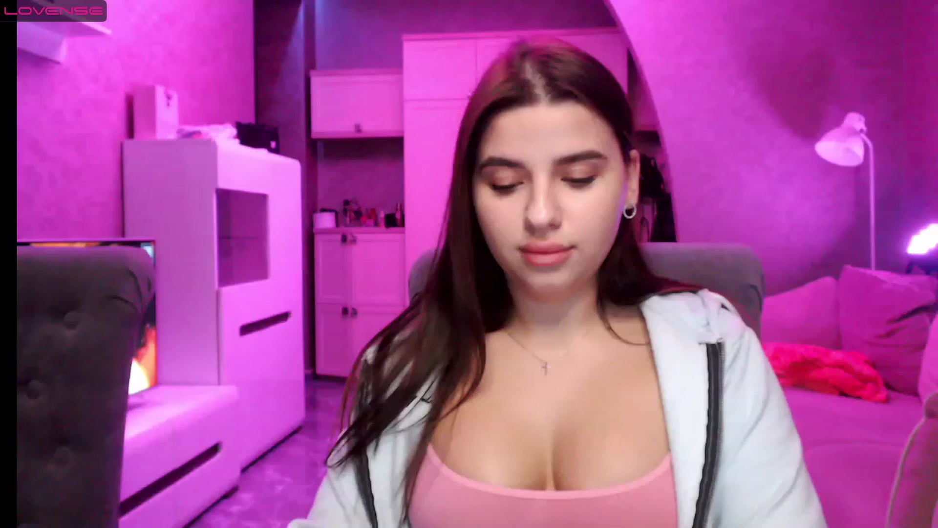 Gallery image thumbnail from Darling_Ivy's myfreecams stream on, 12/20/2022, 19:07 image 2 of 20