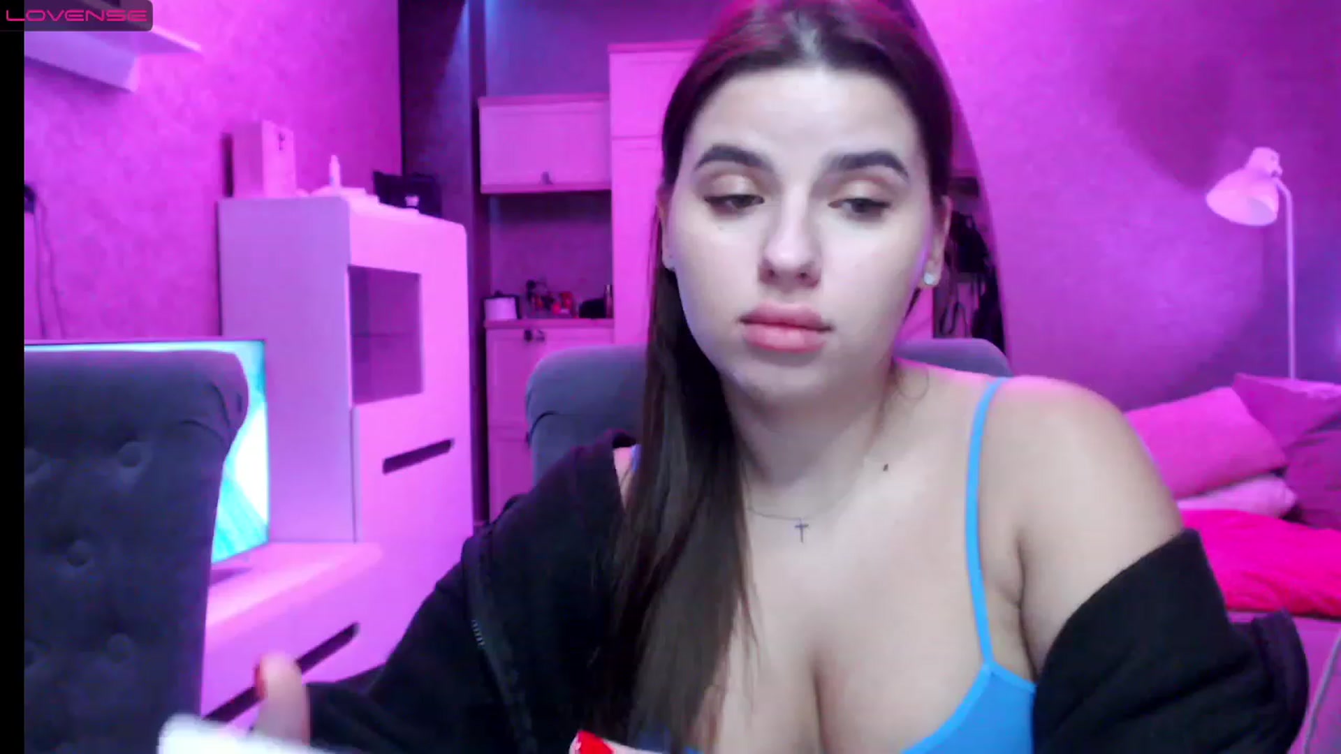 Gallery image thumbnail from Darling_Ivy's myfreecams stream on, 12/21/2022, 21:21 image 14 of 20