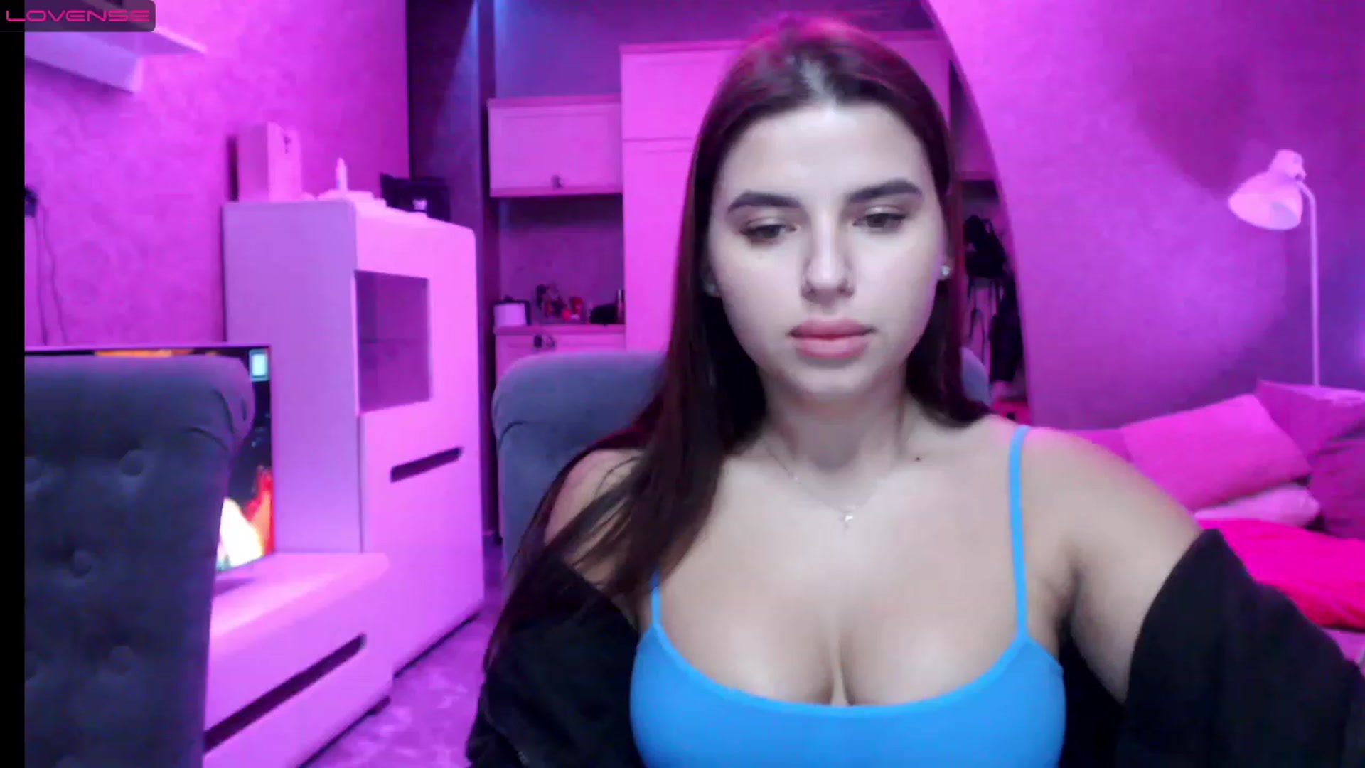 Gallery image thumbnail from Darling_Ivy's myfreecams stream on, 12/21/2022, 21:21 image 5 of 20
