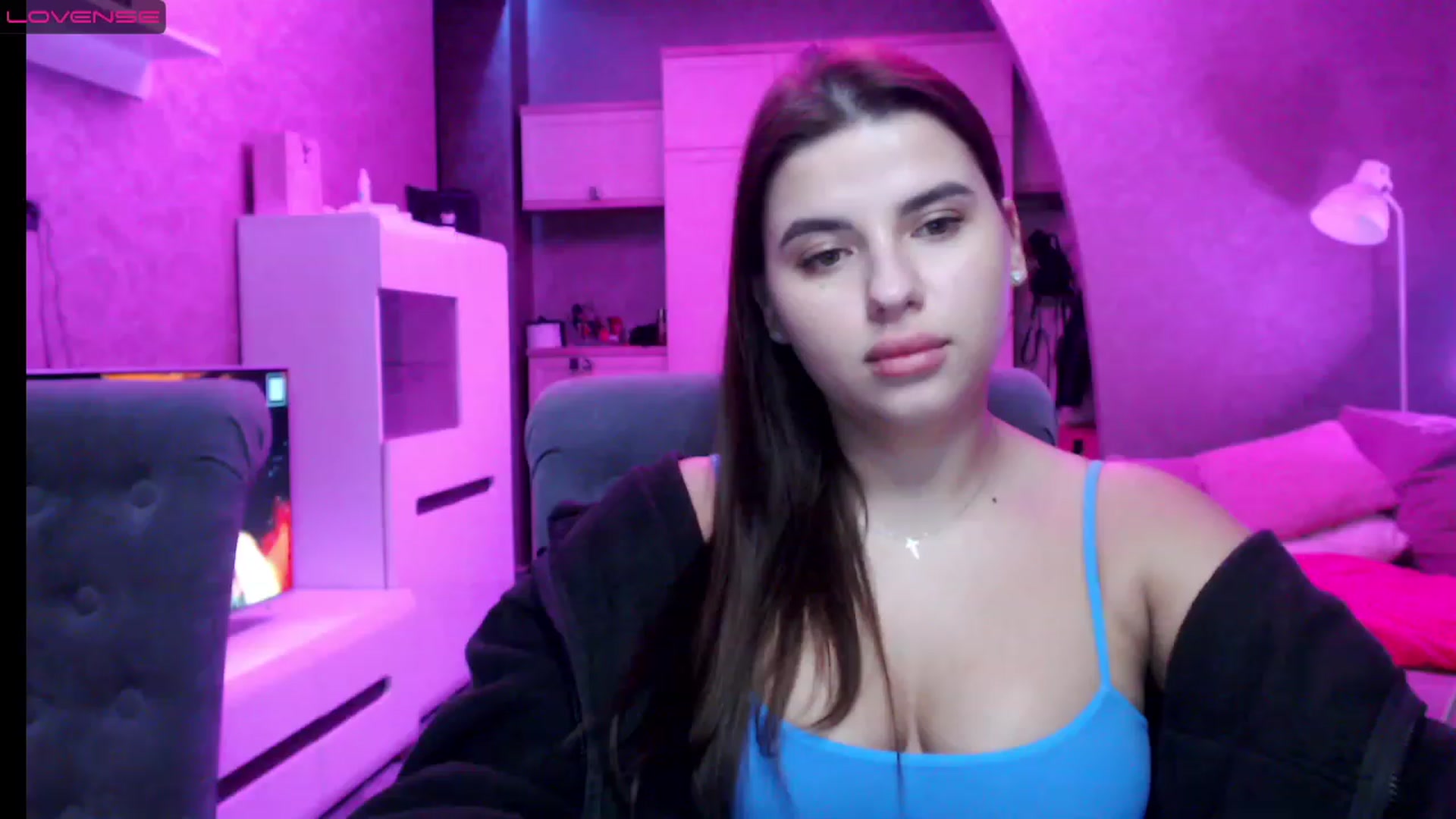 Gallery image thumbnail from Darling_Ivy's myfreecams stream on, 12/21/2022, 21:21 image 7 of 20