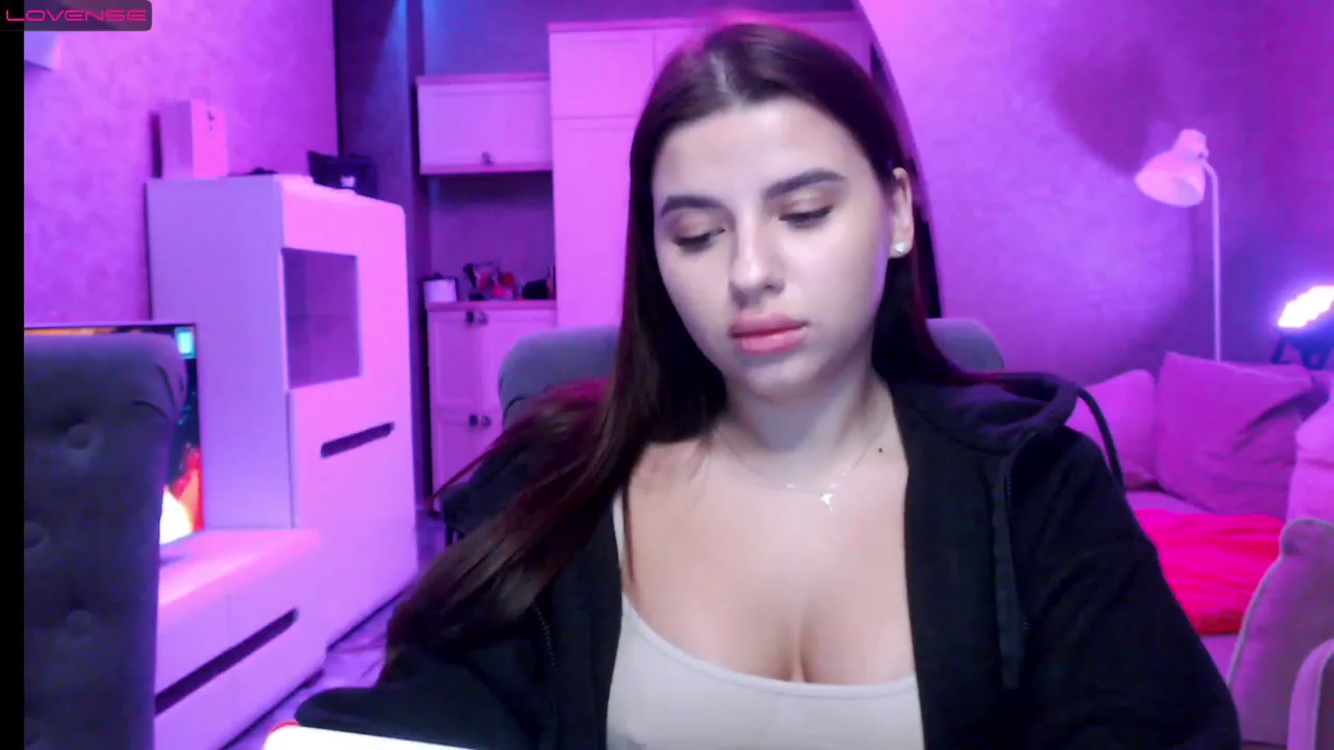 Gallery image thumbnail from Darling_Ivy's myfreecams stream on, 12/24/2022, 17:22 image 20 of 20