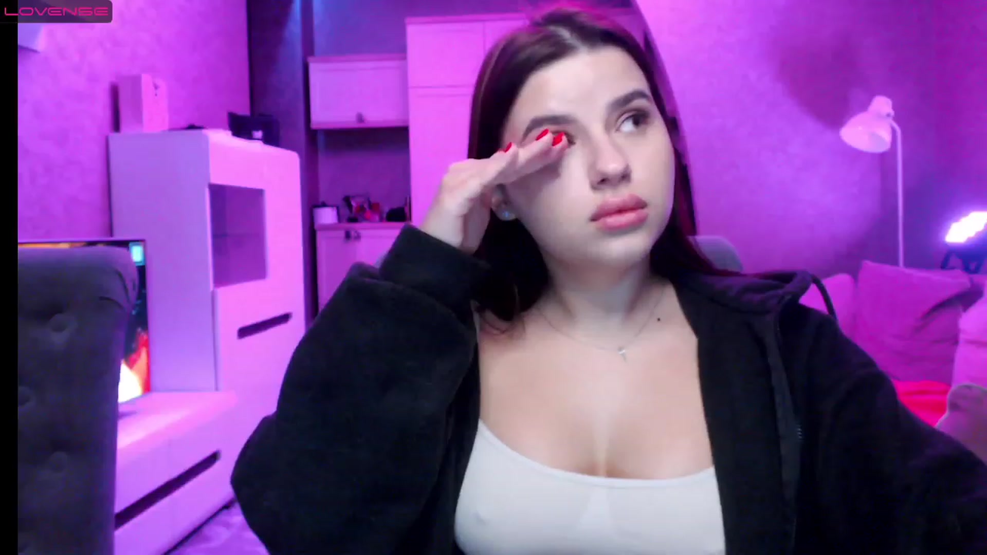 Gallery image thumbnail from Darling_Ivy's myfreecams stream on, 12/24/2022, 17:22 image 19 of 20