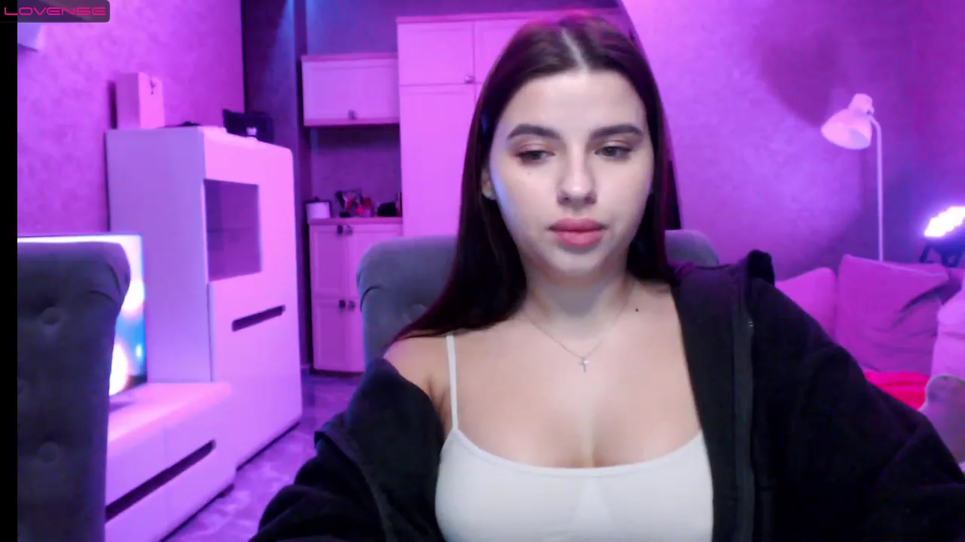 Gallery image thumbnail from Darling_Ivy's myfreecams stream on, 12/24/2022, 18:54 image 14 of 20
