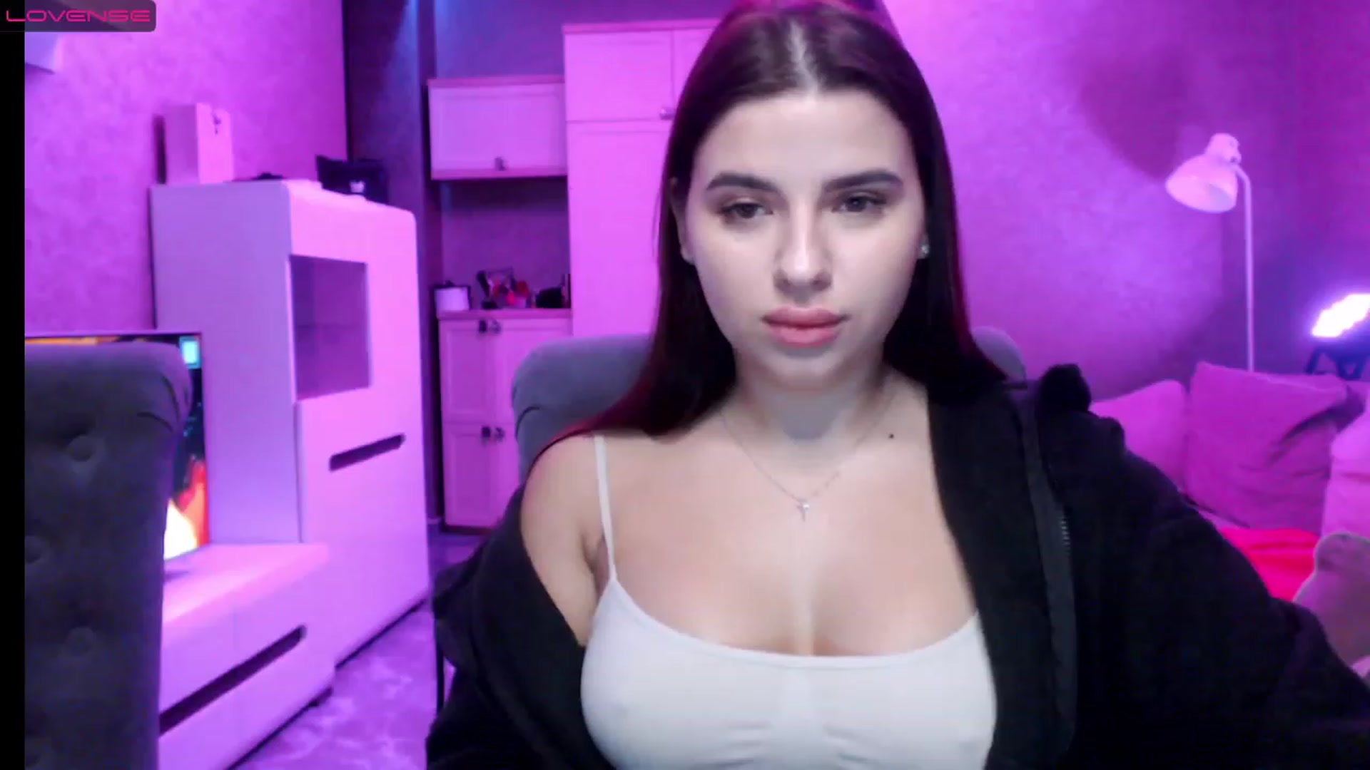 Gallery image thumbnail from Darling_Ivy's myfreecams stream on, 12/24/2022, 18:54 image 1 of 20