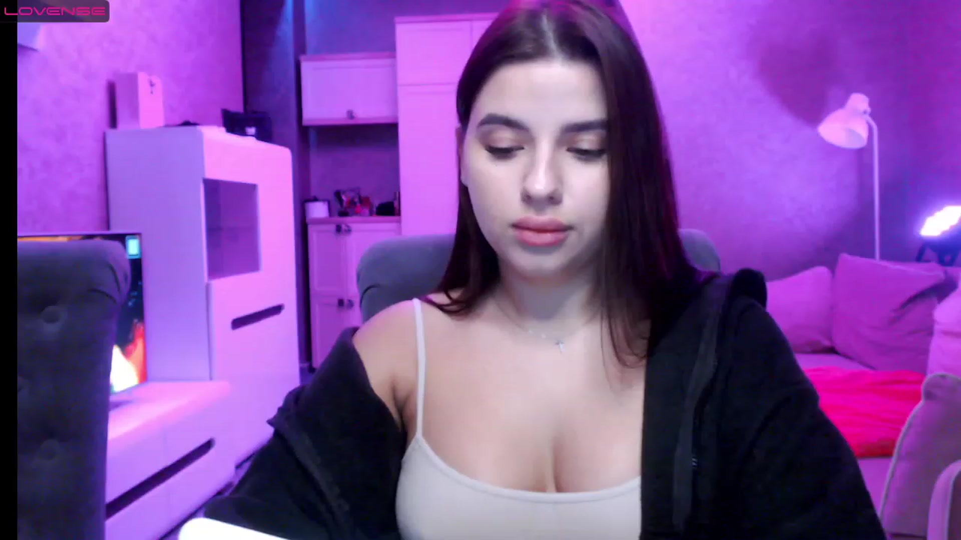 Gallery image thumbnail from Darling_Ivy's myfreecams stream on, 12/24/2022, 18:54 image 11 of 20