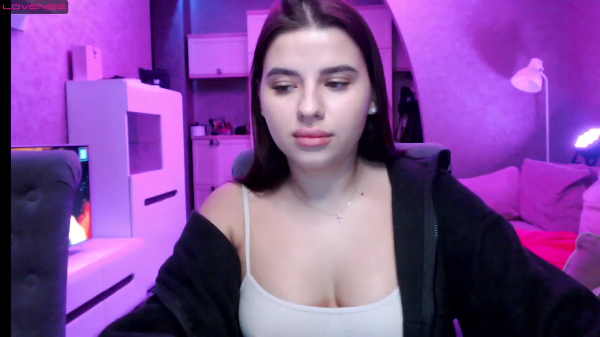 Gallery image thumbnail from Darling_Ivy's myfreecams stream on, 12/24/2022, 18:54 image 10 of 20
