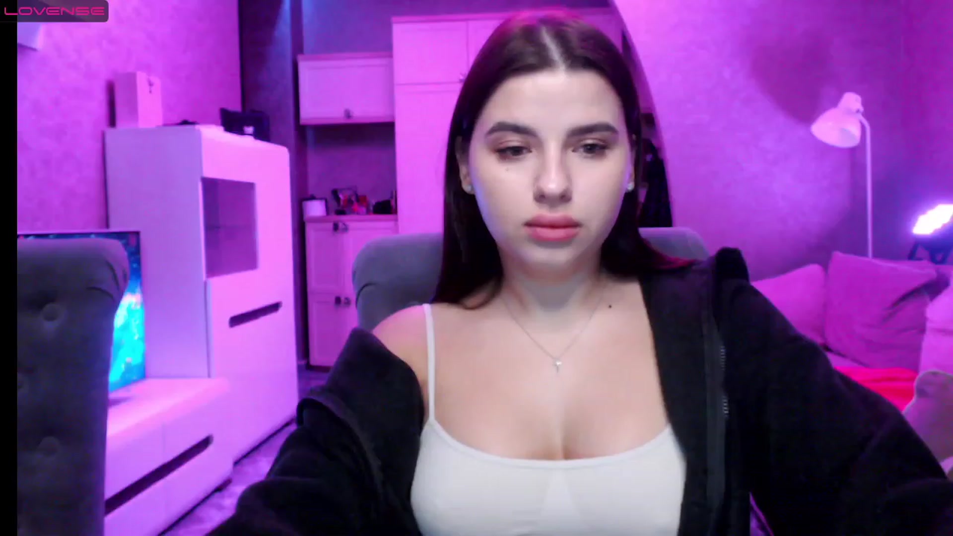 Gallery image thumbnail from Darling_Ivy's myfreecams stream on, 12/24/2022, 18:54 image 12 of 20