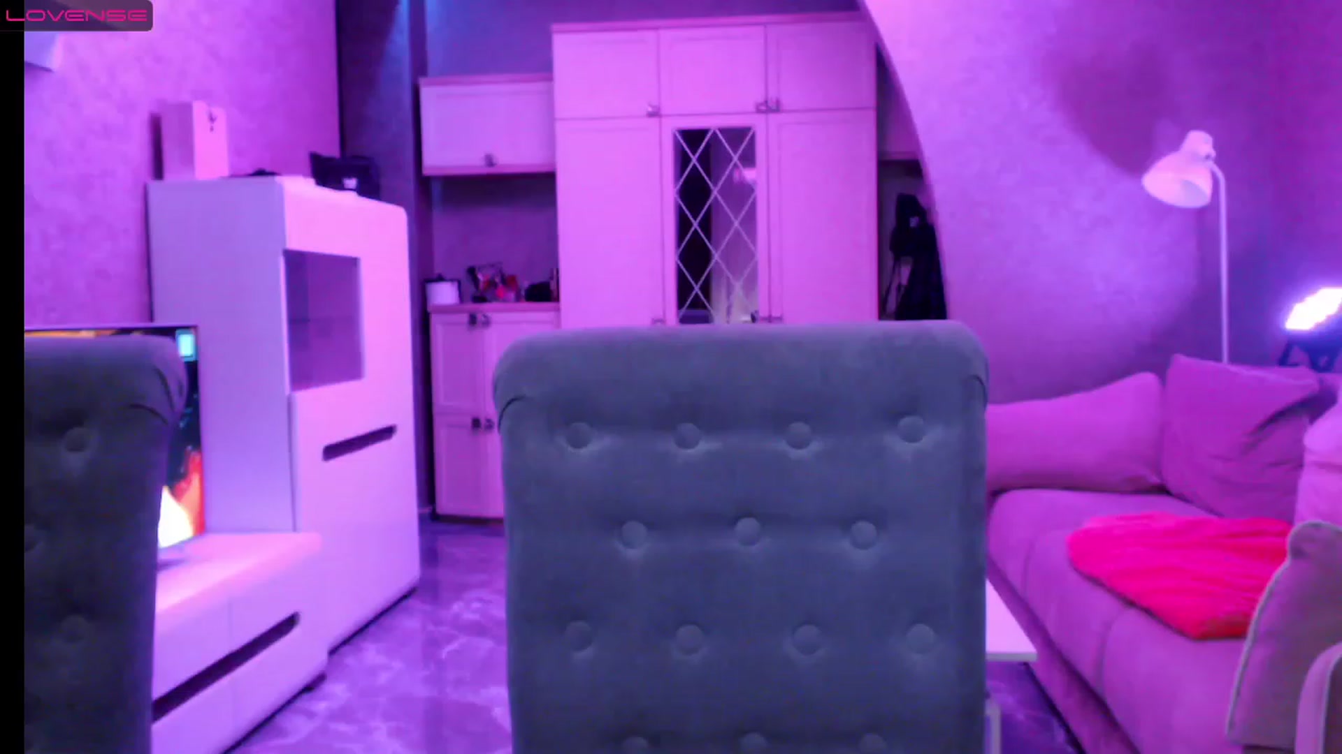 Gallery image thumbnail from Darling_Ivy's myfreecams stream on, 12/24/2022, 18:54 image 7 of 20