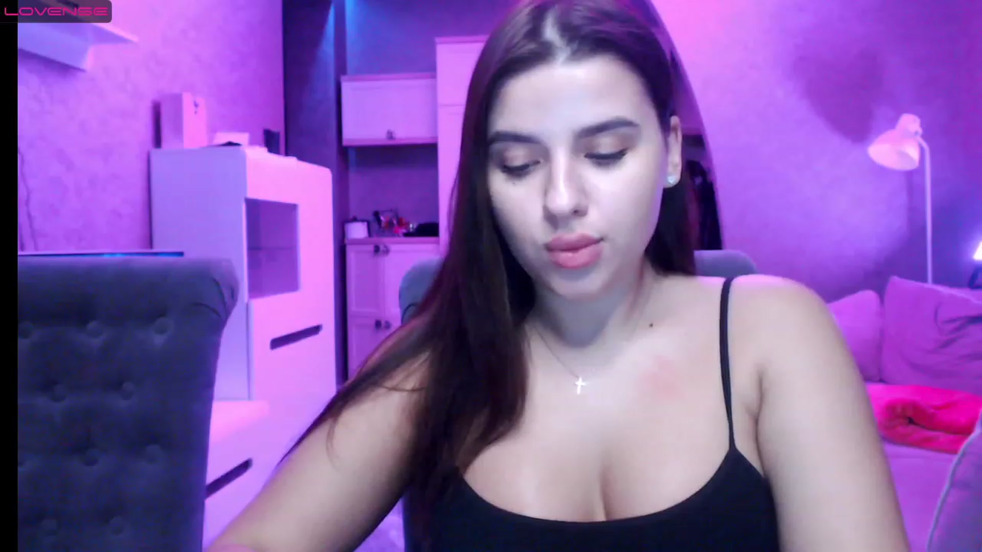 Gallery image thumbnail from Darling_Ivy's myfreecams stream on, 12/25/2022, 17:10 image 5 of 20