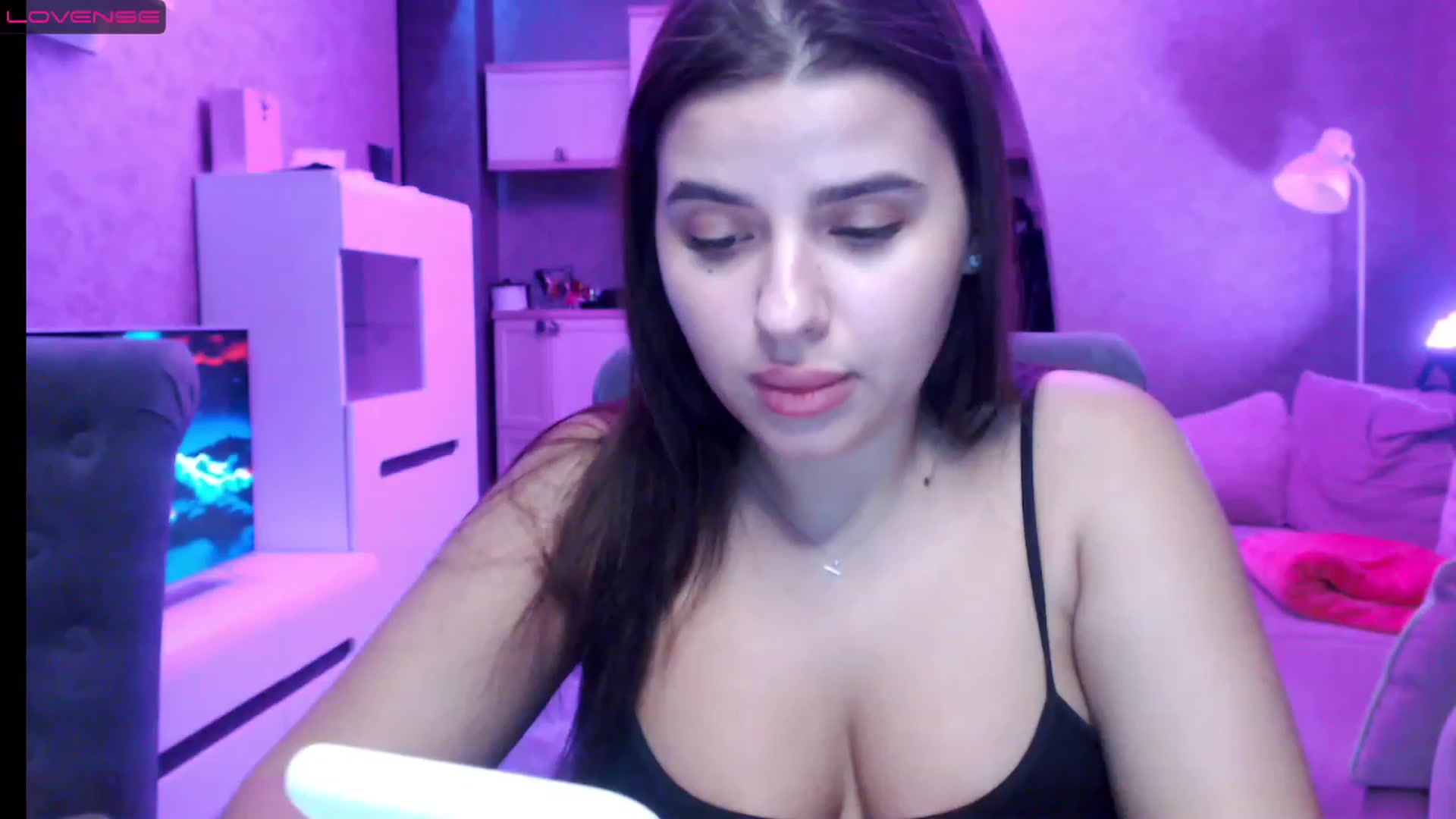 Gallery image thumbnail from Darling_Ivy's myfreecams stream on, 12/25/2022, 18:51 image 12 of 20