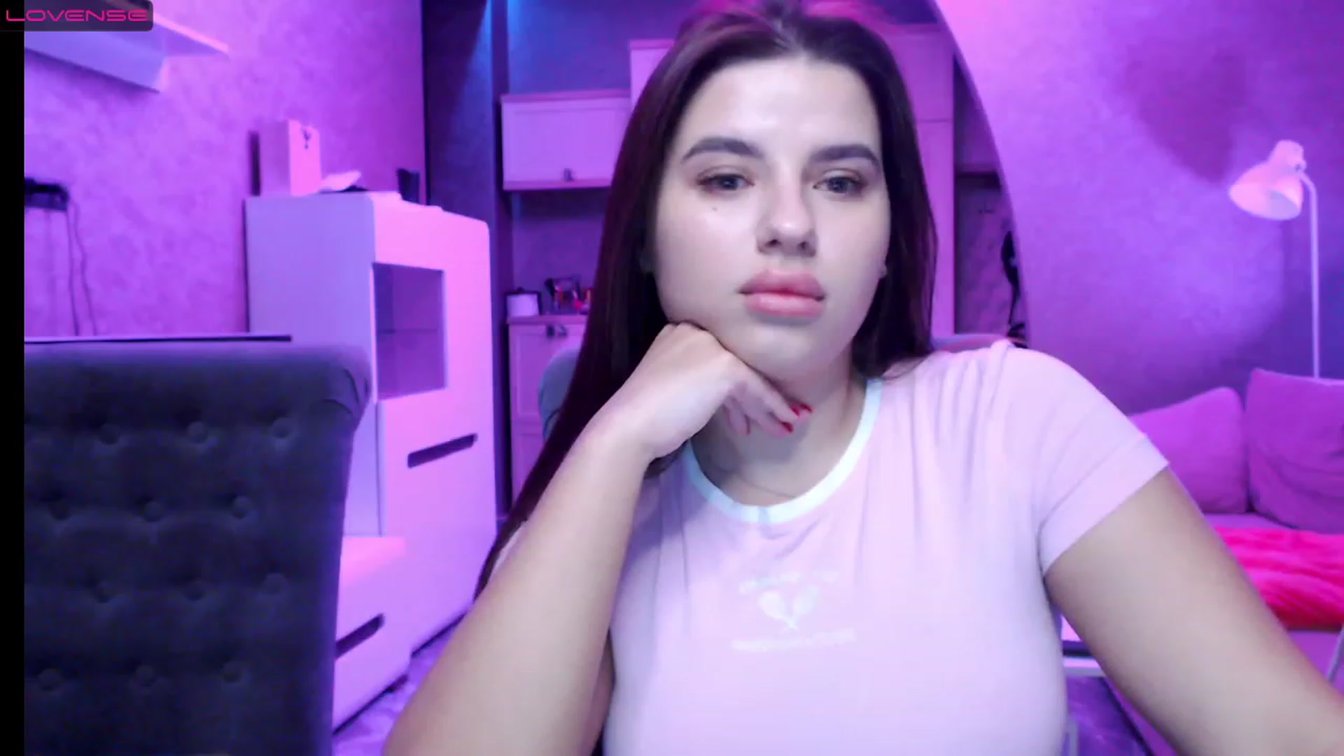 Gallery image thumbnail from Darling_Ivy's myfreecams stream on, 12/26/2022, 17:22 image 15 of 20