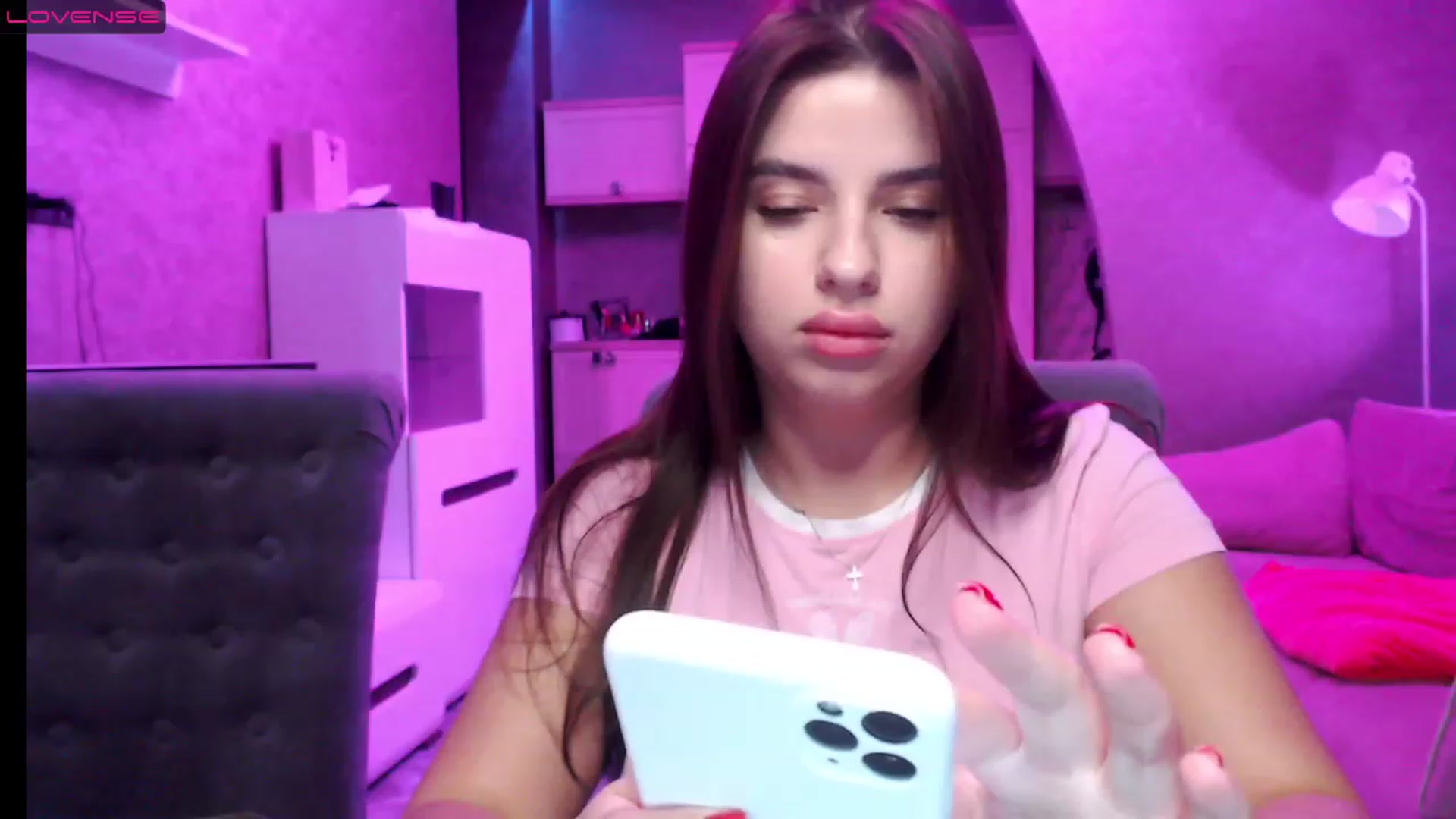 Gallery image thumbnail from Darling_Ivy's myfreecams stream on, 12/26/2022, 17:22 image 4 of 20