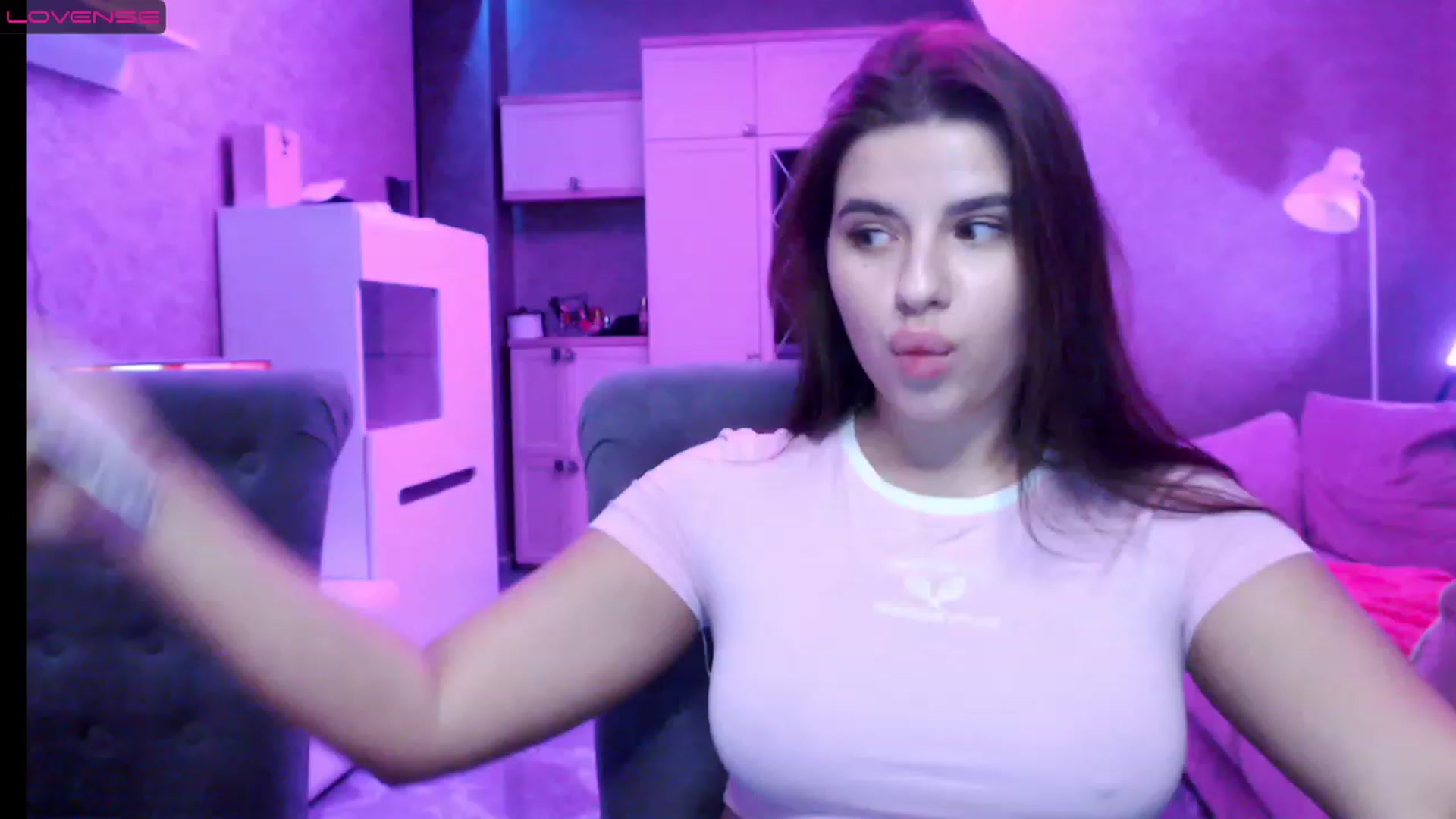 Gallery image thumbnail from Darling_Ivy's myfreecams stream on, 12/26/2022, 19:45 image 15 of 20