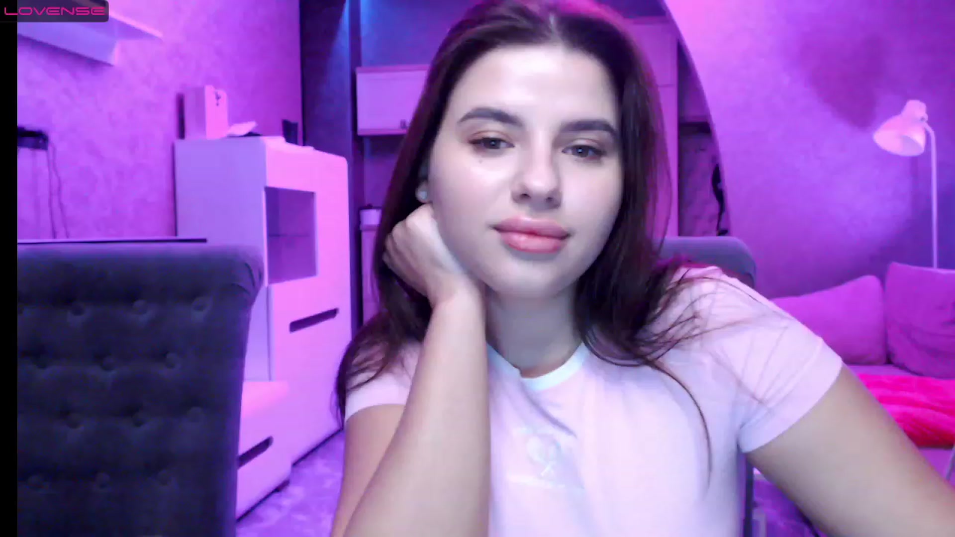 Gallery image thumbnail from Darling_Ivy's myfreecams stream on, 12/26/2022, 19:45 image 2 of 20