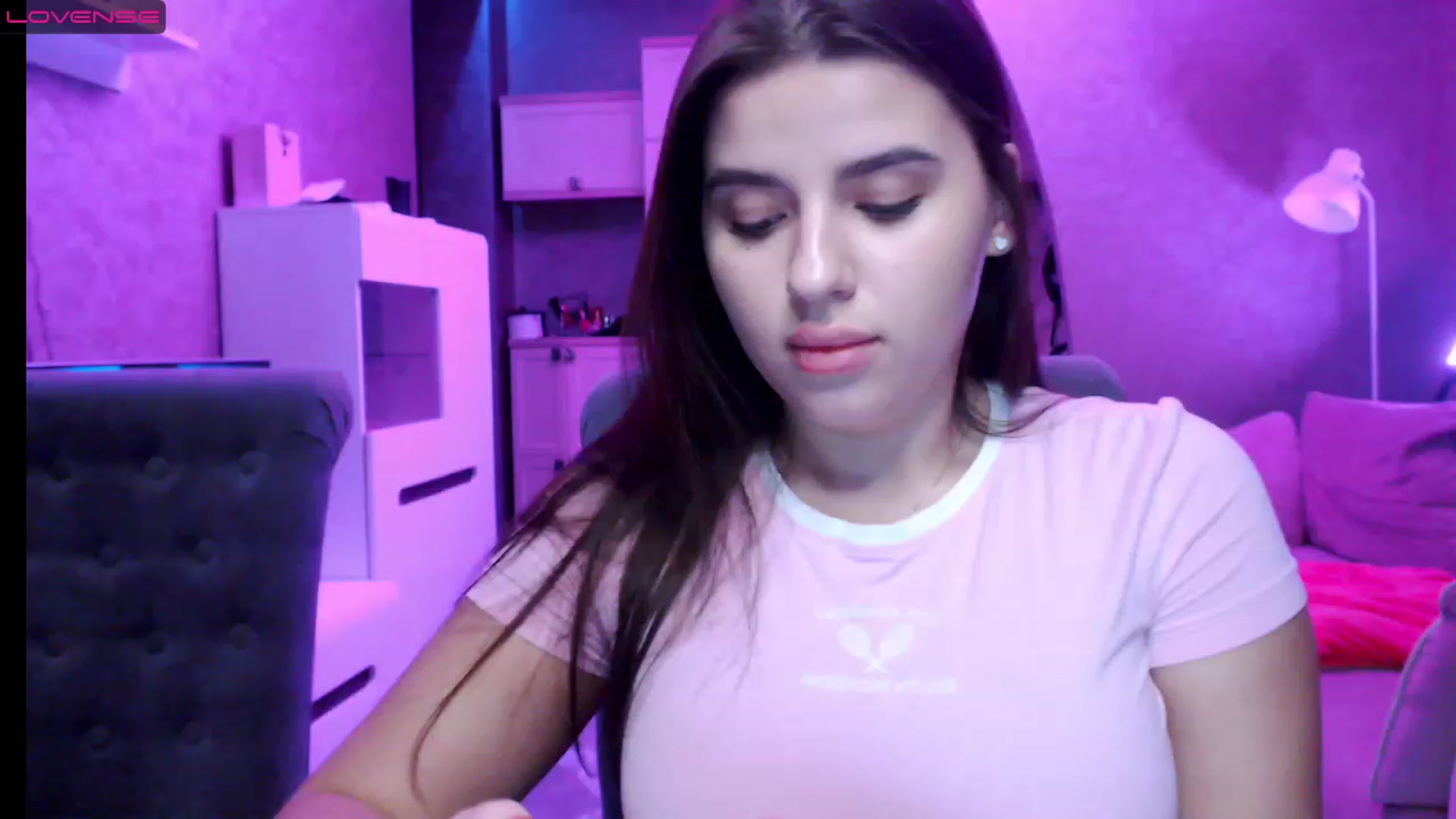 Gallery image thumbnail from Darling_Ivy's myfreecams stream on, 12/26/2022, 19:45 image 13 of 20