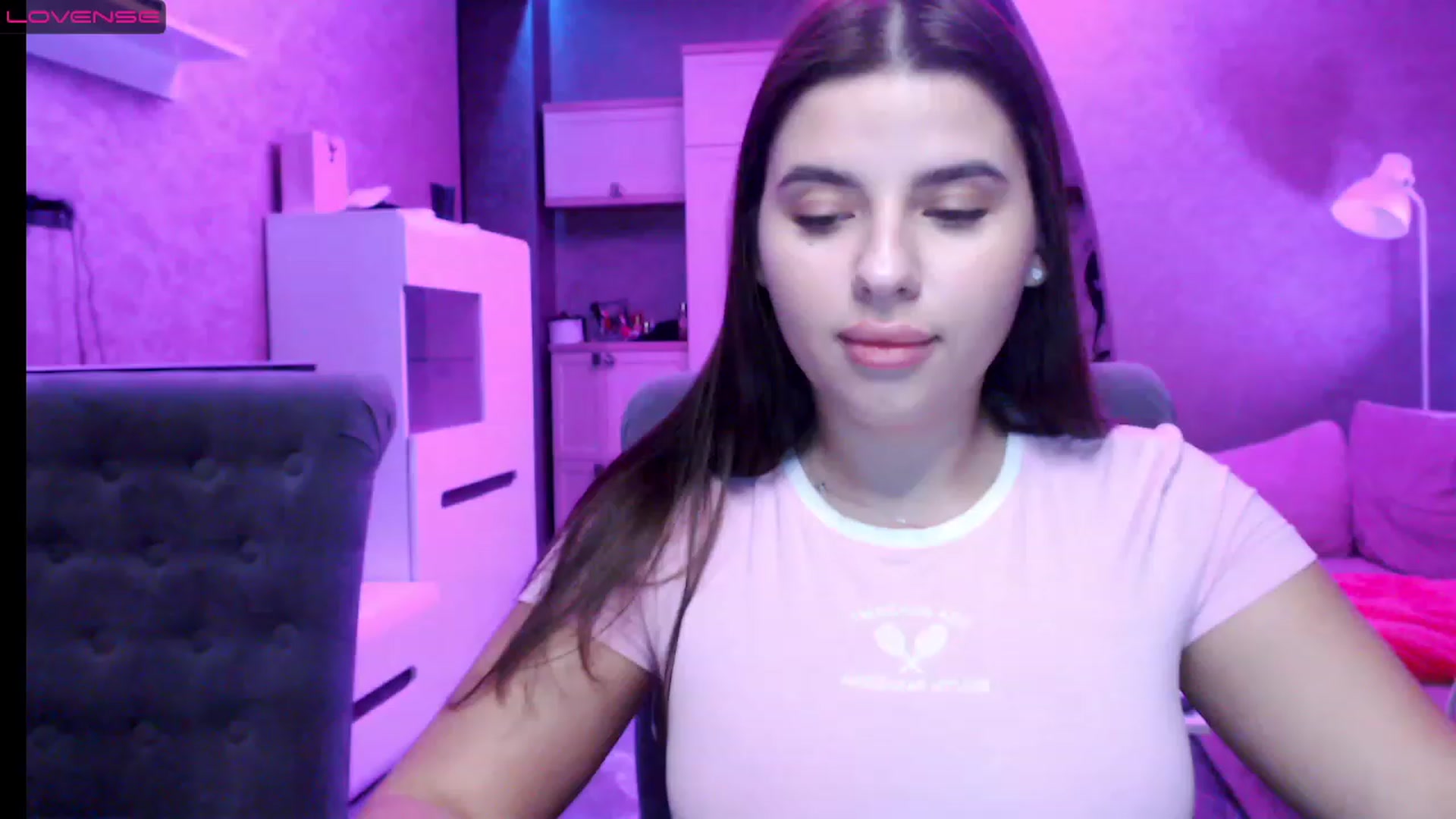 Gallery image thumbnail from Darling_Ivy's myfreecams stream on, 12/26/2022, 19:45 image 6 of 20