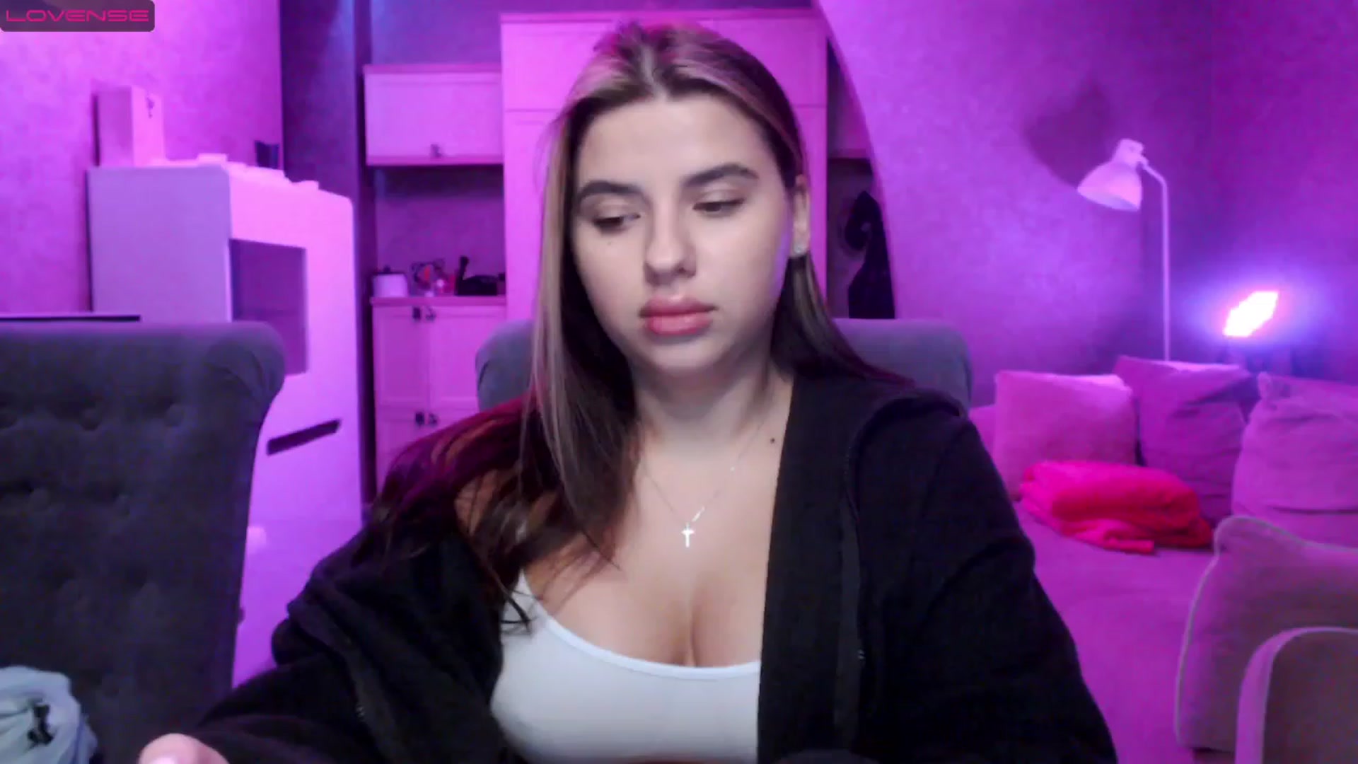 Gallery image thumbnail from Darling_Ivy's myfreecams stream on, 03/25/2023, 12:50 image 9 of 20