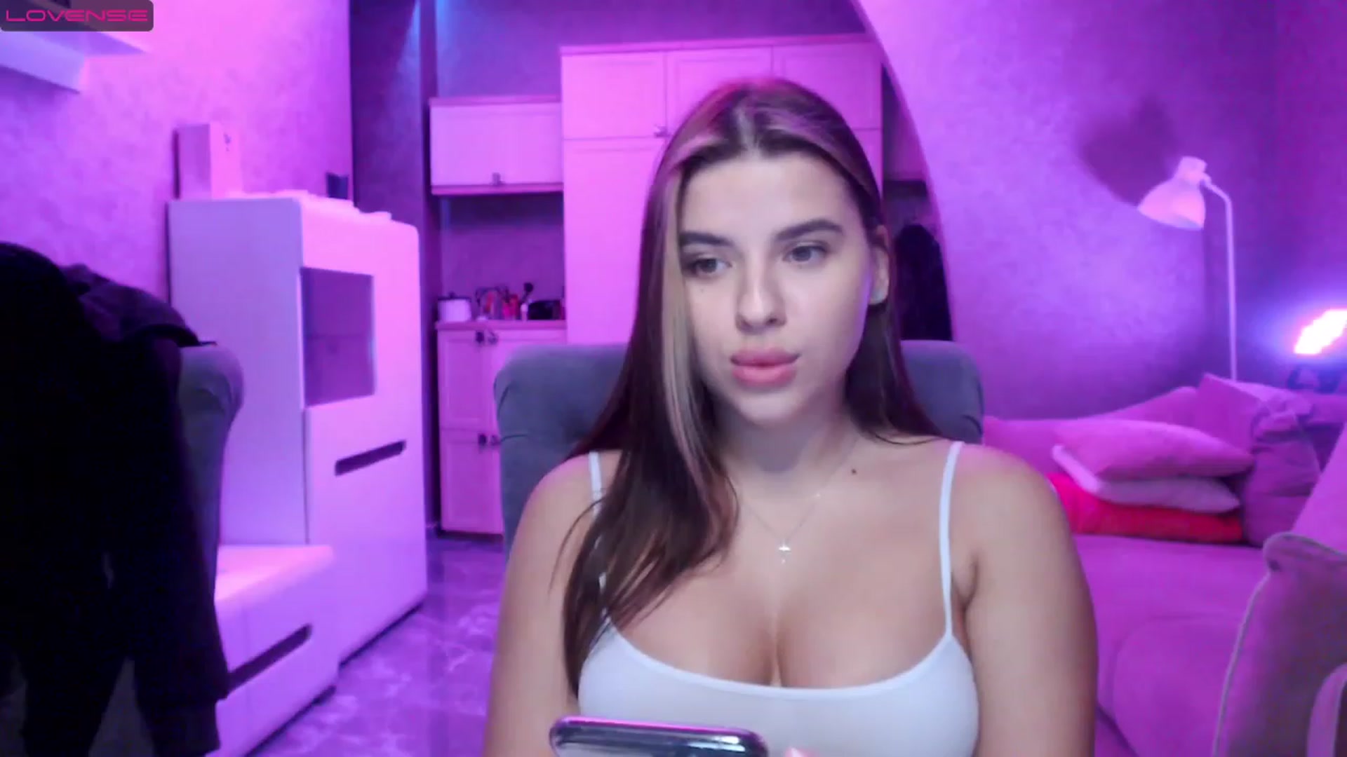 Gallery image thumbnail from Darling_Ivy's myfreecams stream on, 04/02/2023, 11:58 image 5 of 20