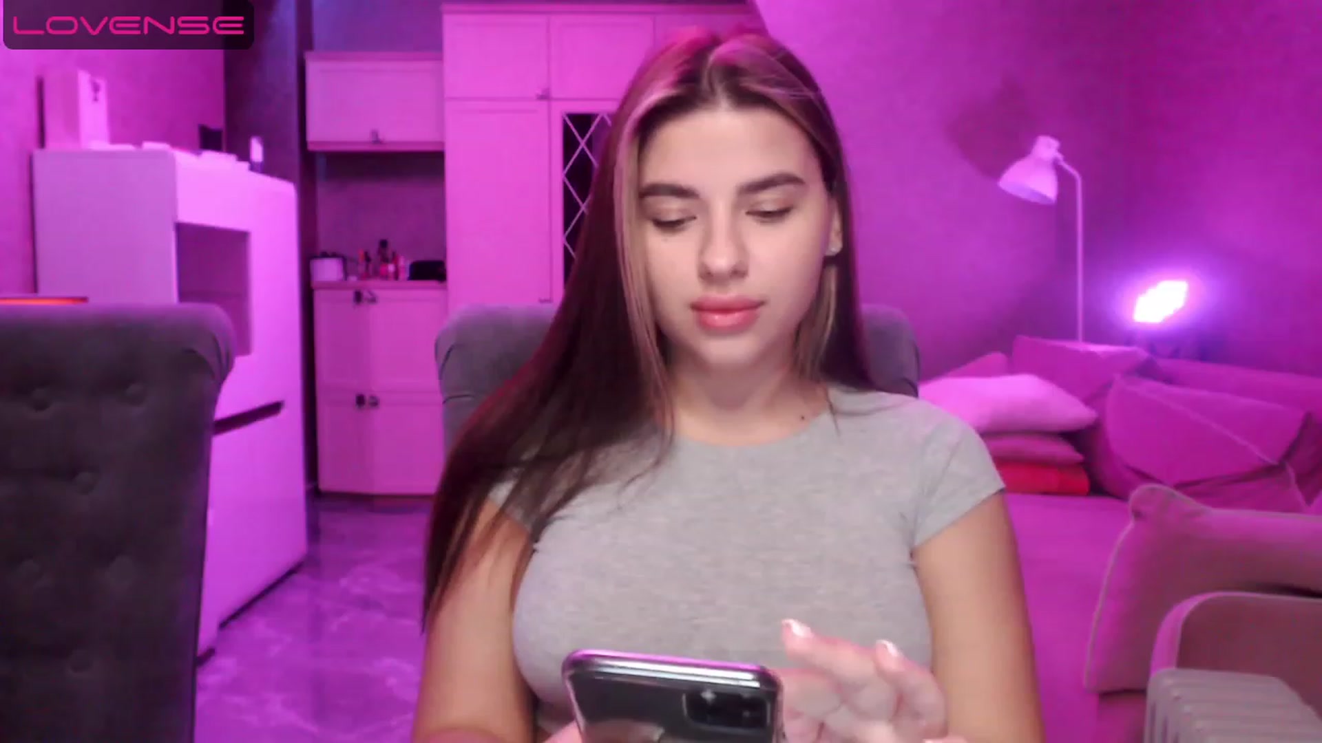 Gallery image thumbnail from Darling_Ivy's myfreecams stream on, 04/17/2023, 08:39 image 12 of 20