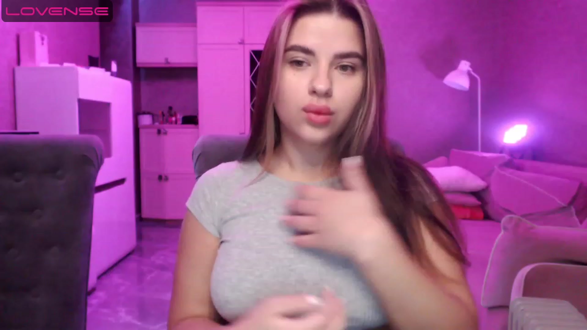 Gallery image thumbnail from Darling_Ivy's myfreecams stream on, 04/17/2023, 08:39 image 2 of 20