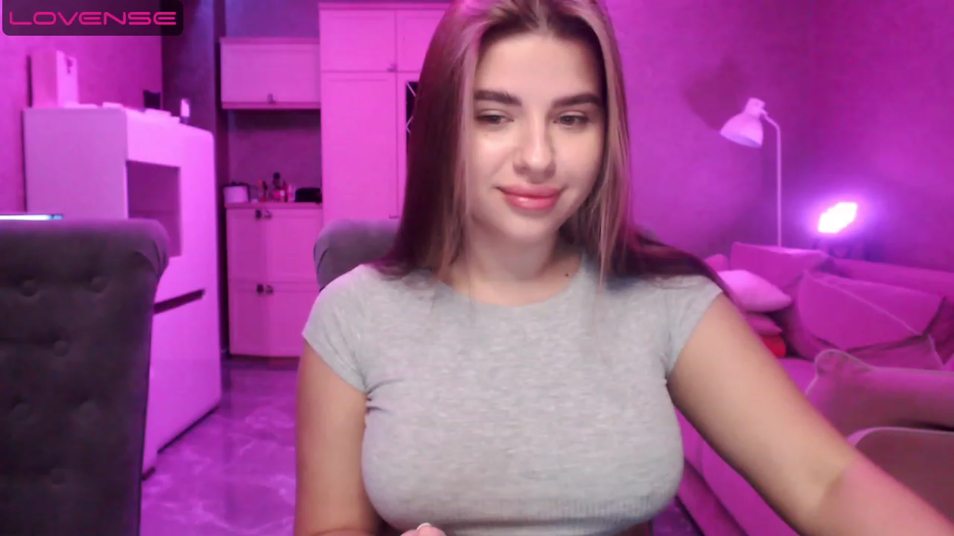 Gallery image thumbnail from Darling_Ivy's myfreecams stream on, 04/17/2023, 08:39 image 16 of 20