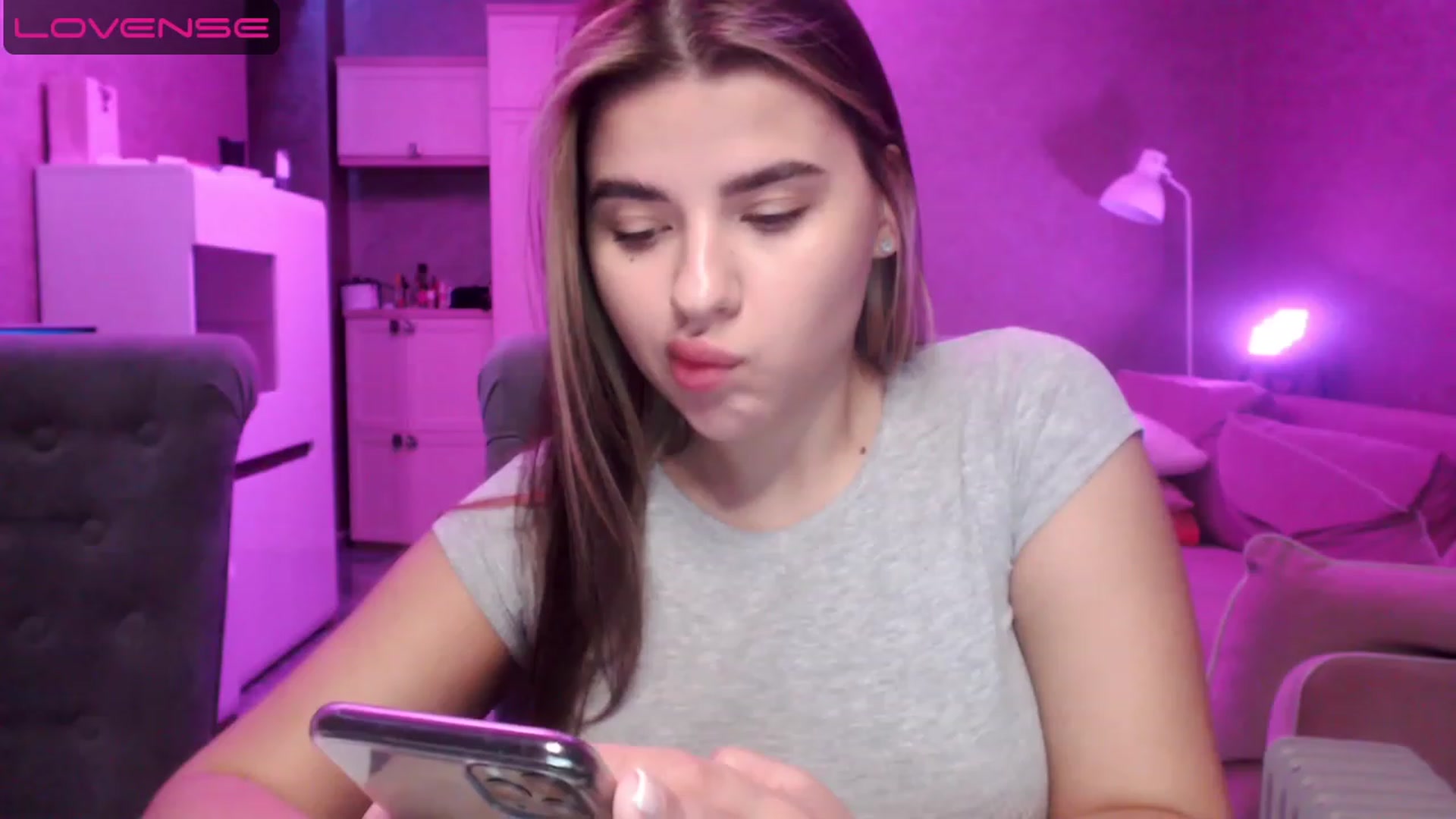 Gallery image thumbnail from Darling_Ivy's myfreecams stream on, 04/17/2023, 08:39 image 8 of 20