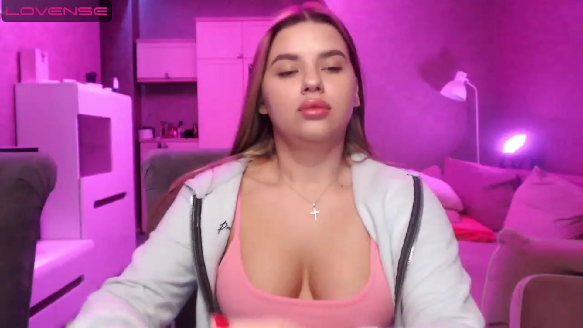 Gallery image thumbnail from Darling_Ivy's myfreecams stream on, 04/23/2023, 11:02 image 3 of 20