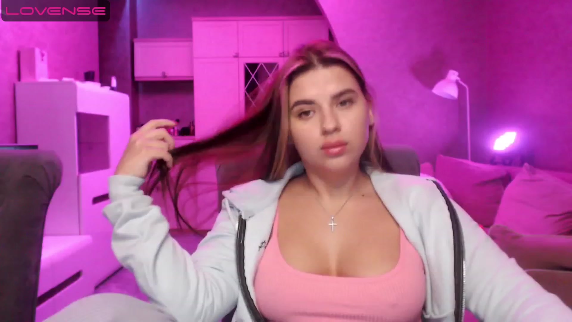 Gallery image thumbnail from Darling_Ivy's myfreecams stream on, 04/23/2023, 12:39 image 9 of 20