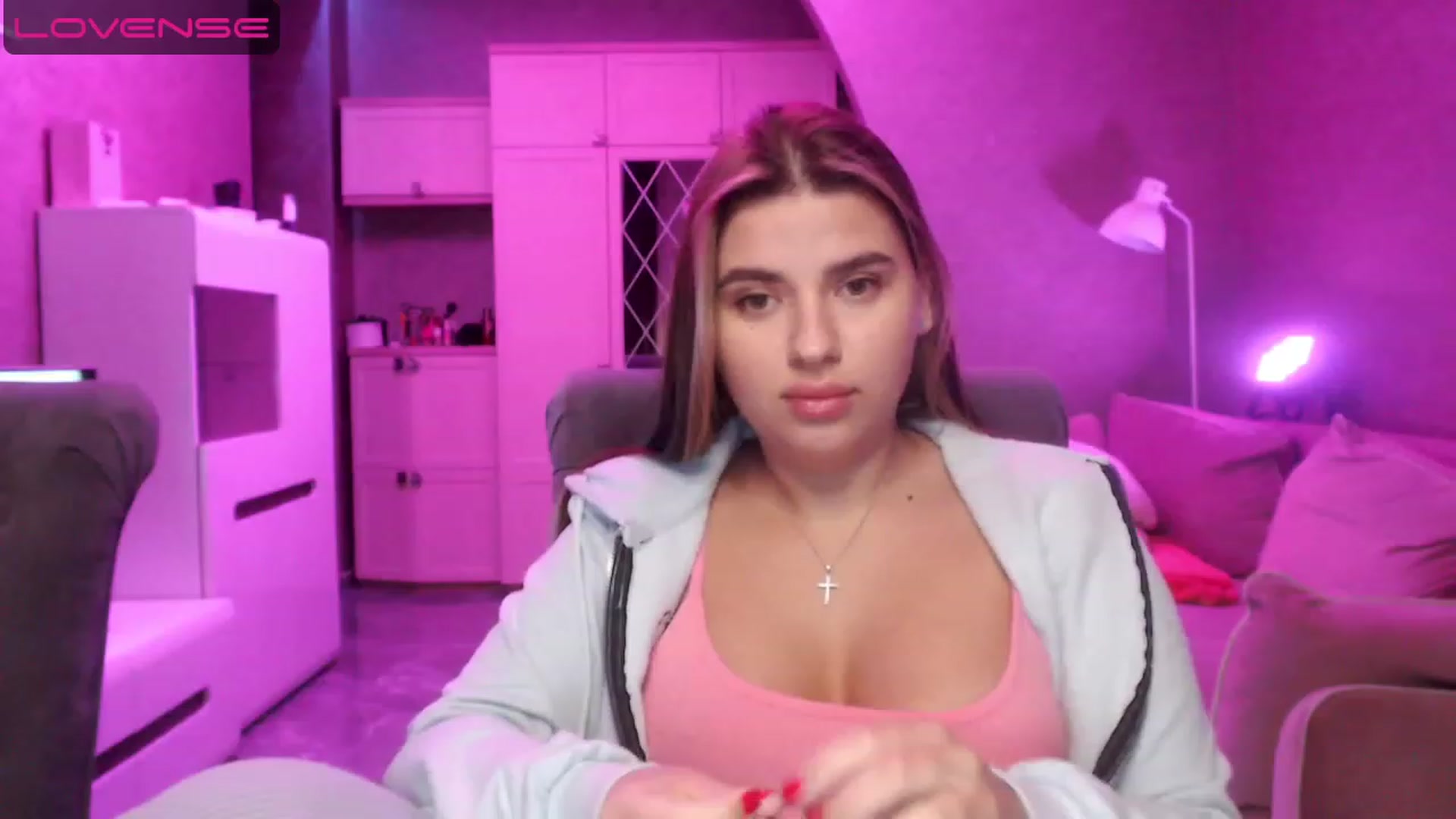 Gallery image thumbnail from Darling_Ivy's myfreecams stream on, 04/23/2023, 12:39 image 8 of 20