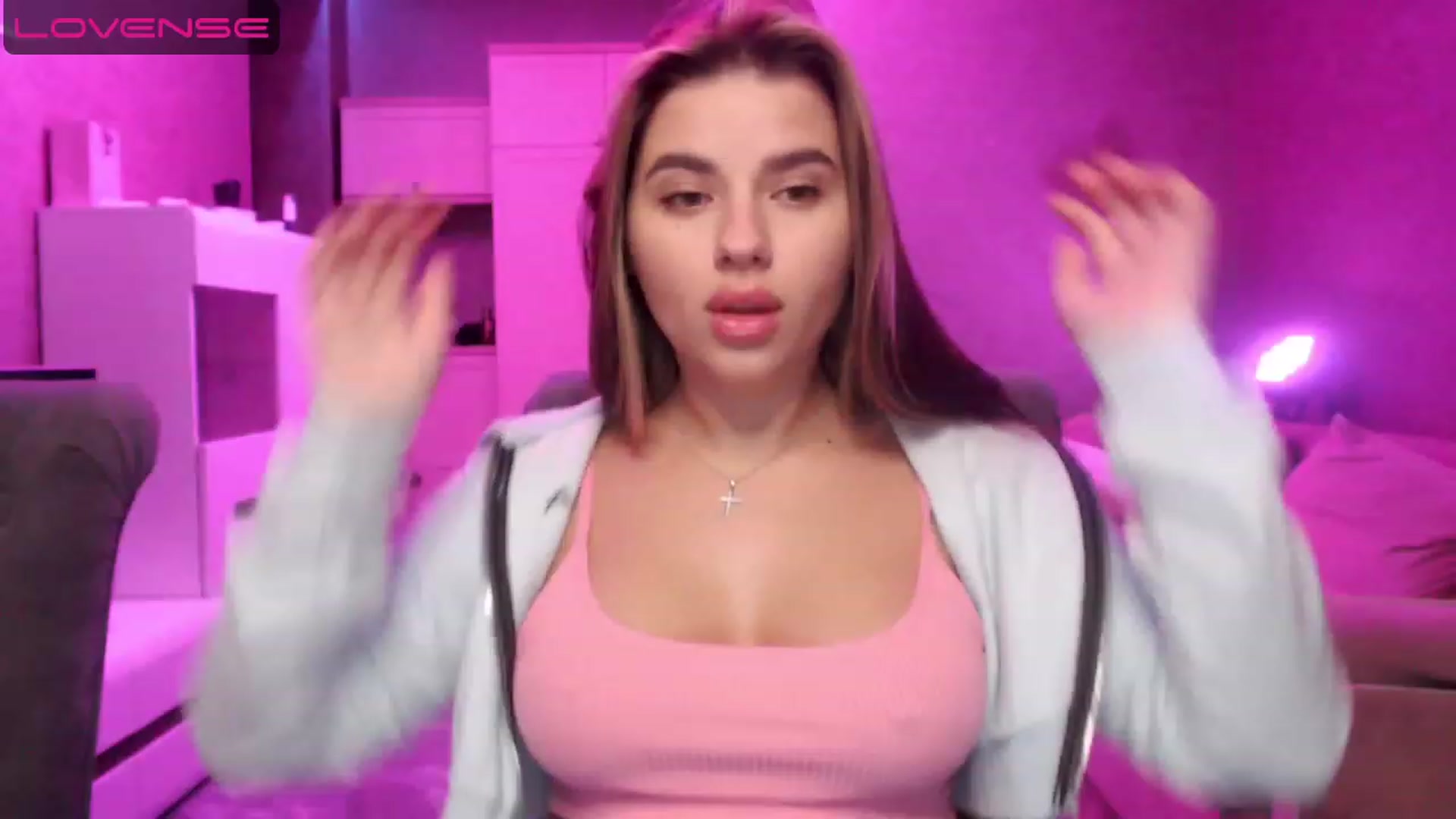 Gallery image thumbnail from Darling_Ivy's myfreecams stream on, 04/23/2023, 12:39 image 10 of 20