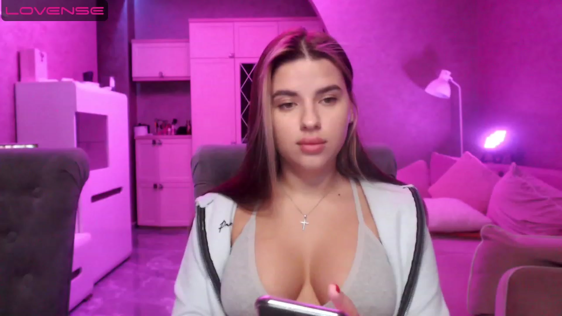 Gallery image thumbnail from Darling_Ivy's myfreecams stream on, 04/24/2023, 10:26 image 13 of 20