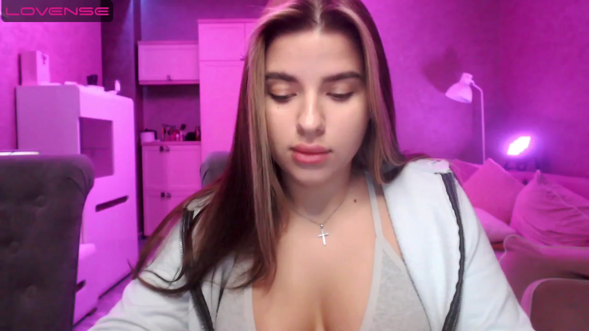 Gallery image thumbnail from Darling_Ivy's myfreecams stream on, 04/24/2023, 10:26 image 4 of 20