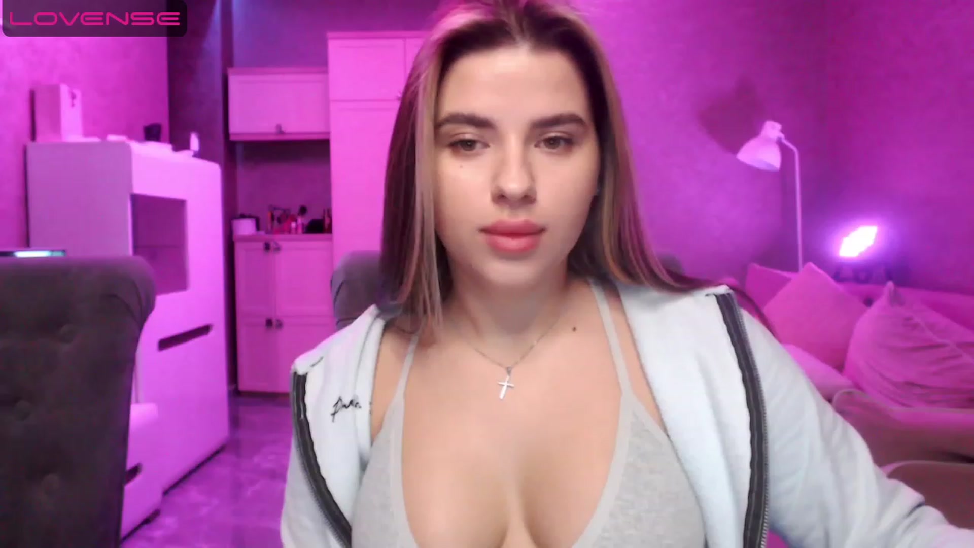 Gallery image thumbnail from Darling_Ivy's myfreecams stream on, 04/24/2023, 10:26 image 6 of 20
