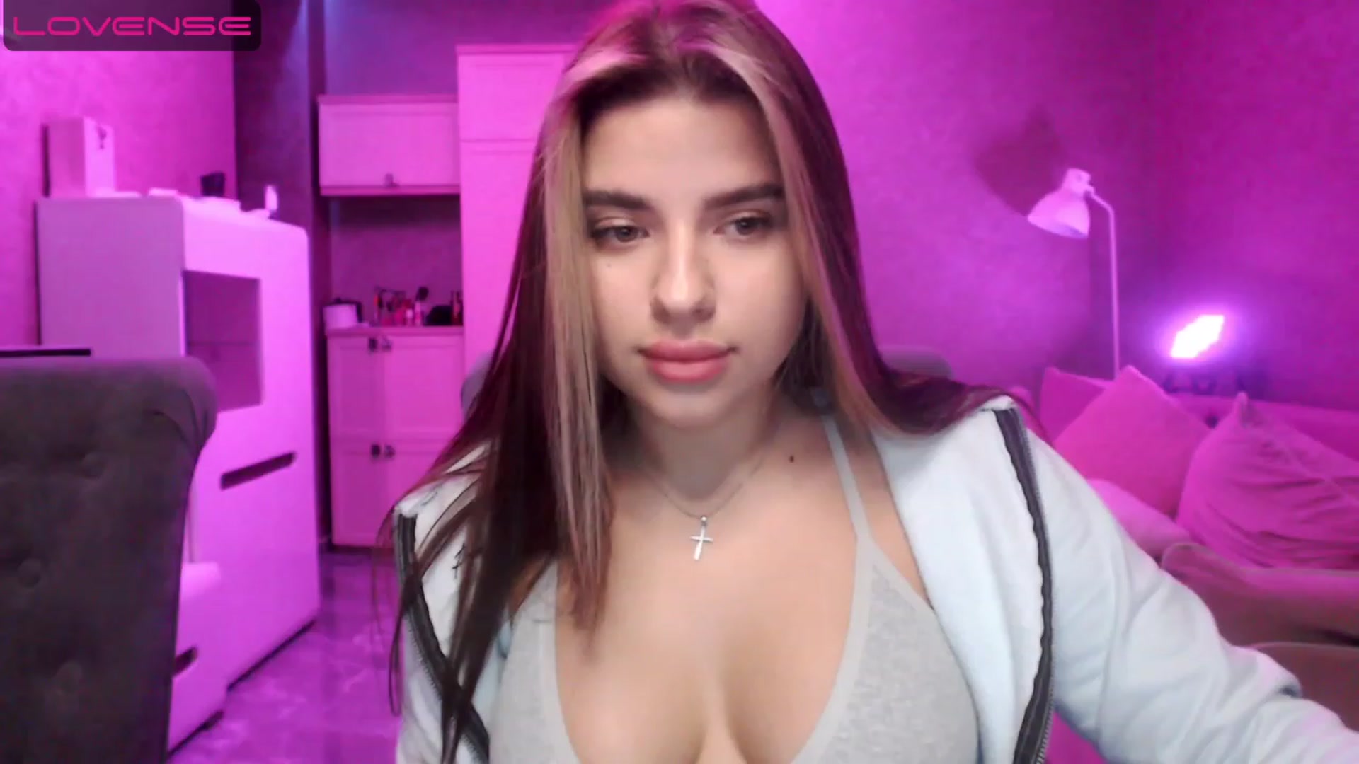 Gallery image thumbnail from Darling_Ivy's myfreecams stream on, 04/24/2023, 10:26 image 7 of 20
