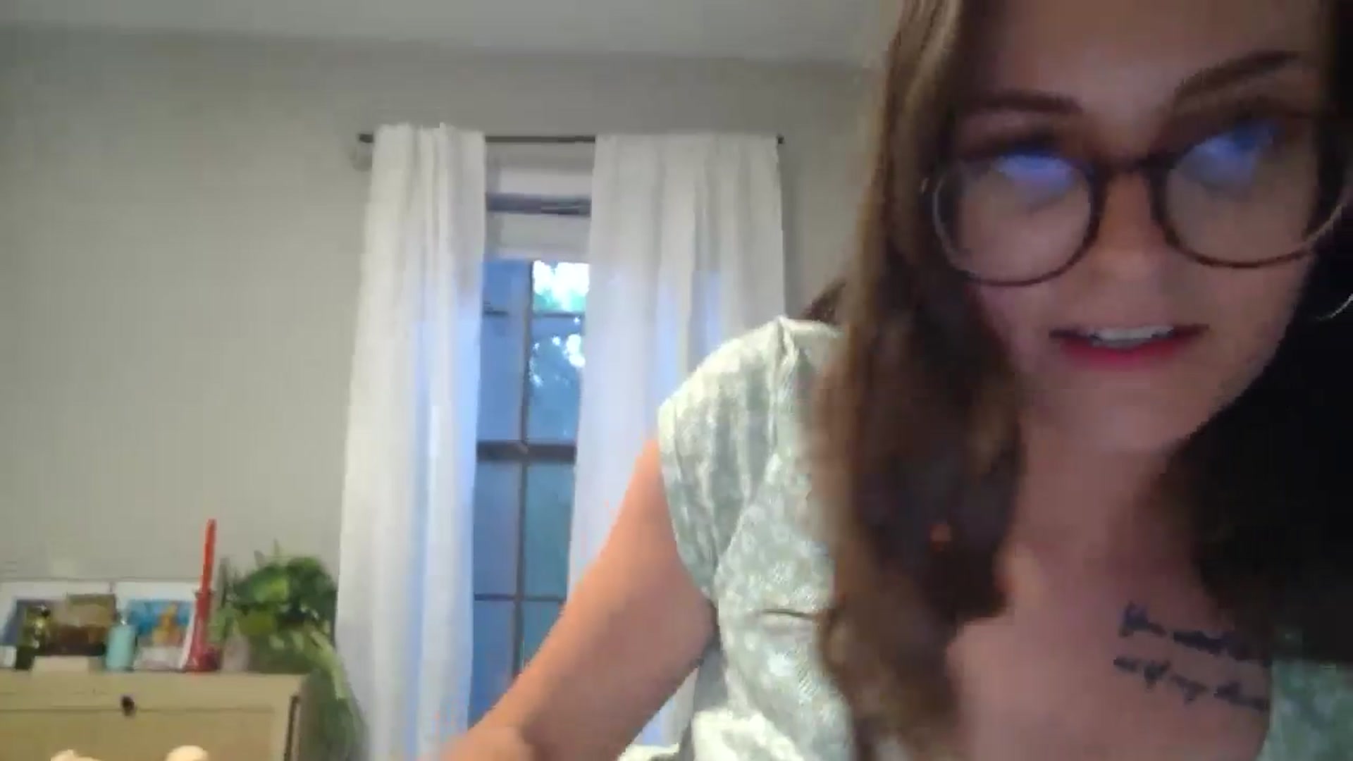Gallery image thumbnail from DarthElevator's myfreecams stream on, 06/17/2024, 24:42 image 11 of 20