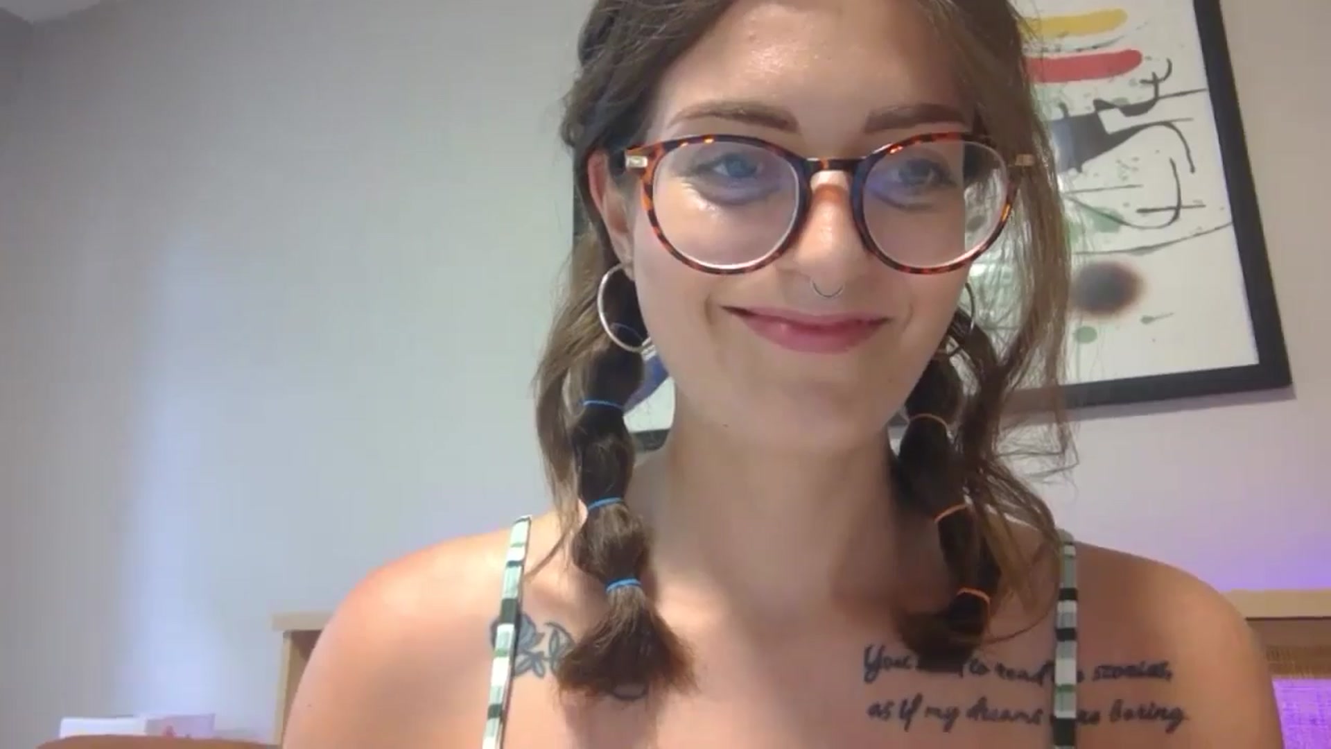 Gallery image thumbnail from DarthElevator's myfreecams stream on, 06/21/2024, 20:02 image 14 of 20
