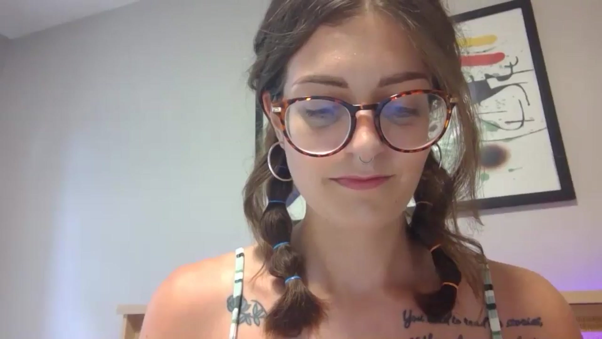 Gallery image thumbnail from DarthElevator's myfreecams stream on, 06/21/2024, 20:02 image 10 of 20