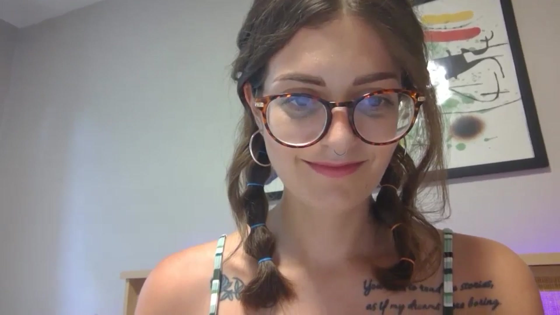 Gallery image thumbnail from DarthElevator's myfreecams stream on, 06/21/2024, 20:02 image 16 of 20
