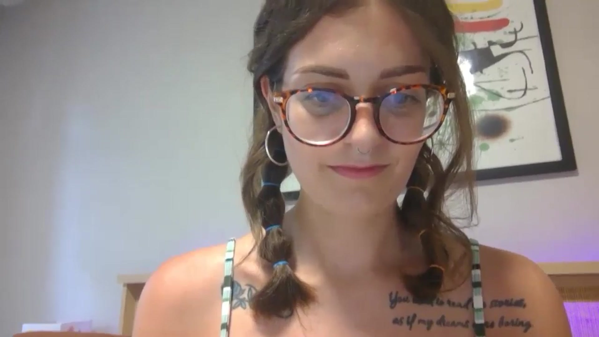 Gallery image thumbnail from DarthElevator's myfreecams stream on, 06/21/2024, 20:02 image 17 of 20