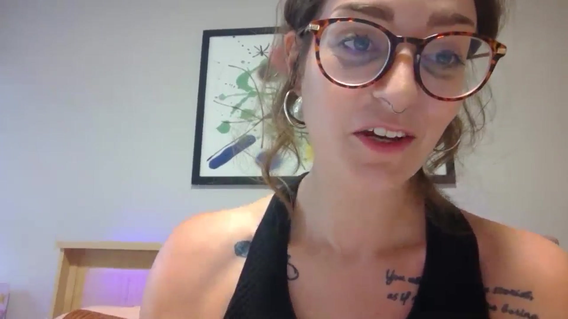 Gallery image thumbnail from DarthElevator's myfreecams stream on, 06/22/2024, 20:52 image 16 of 20
