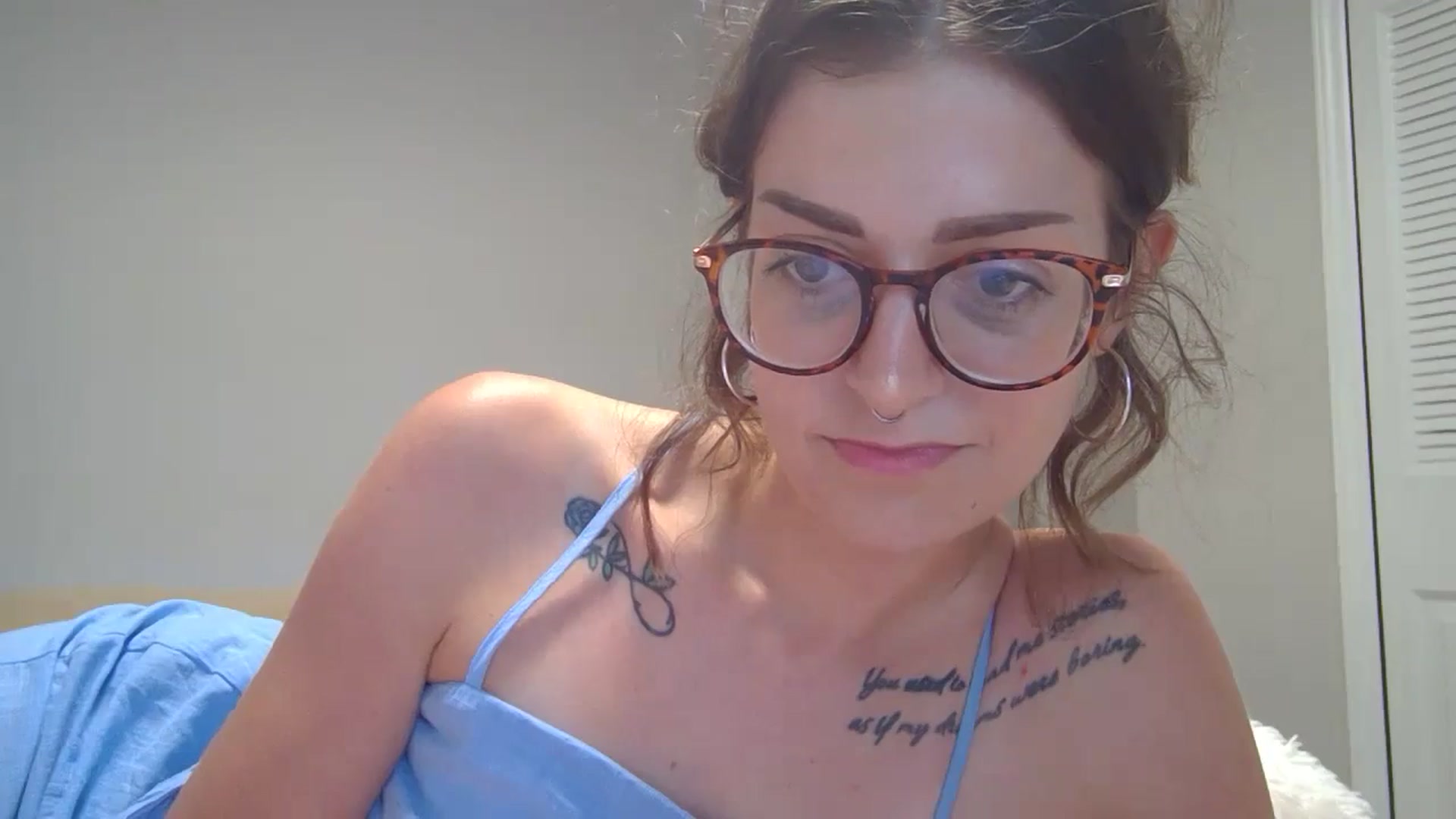 Gallery image thumbnail from DarthElevator's myfreecams stream on, 06/22/2024, 21:17 image 18 of 20