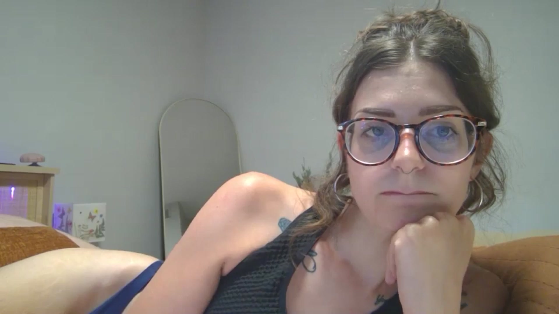 Gallery image thumbnail from DarthElevator's myfreecams stream on, 06/22/2024, 21:17 image 14 of 20