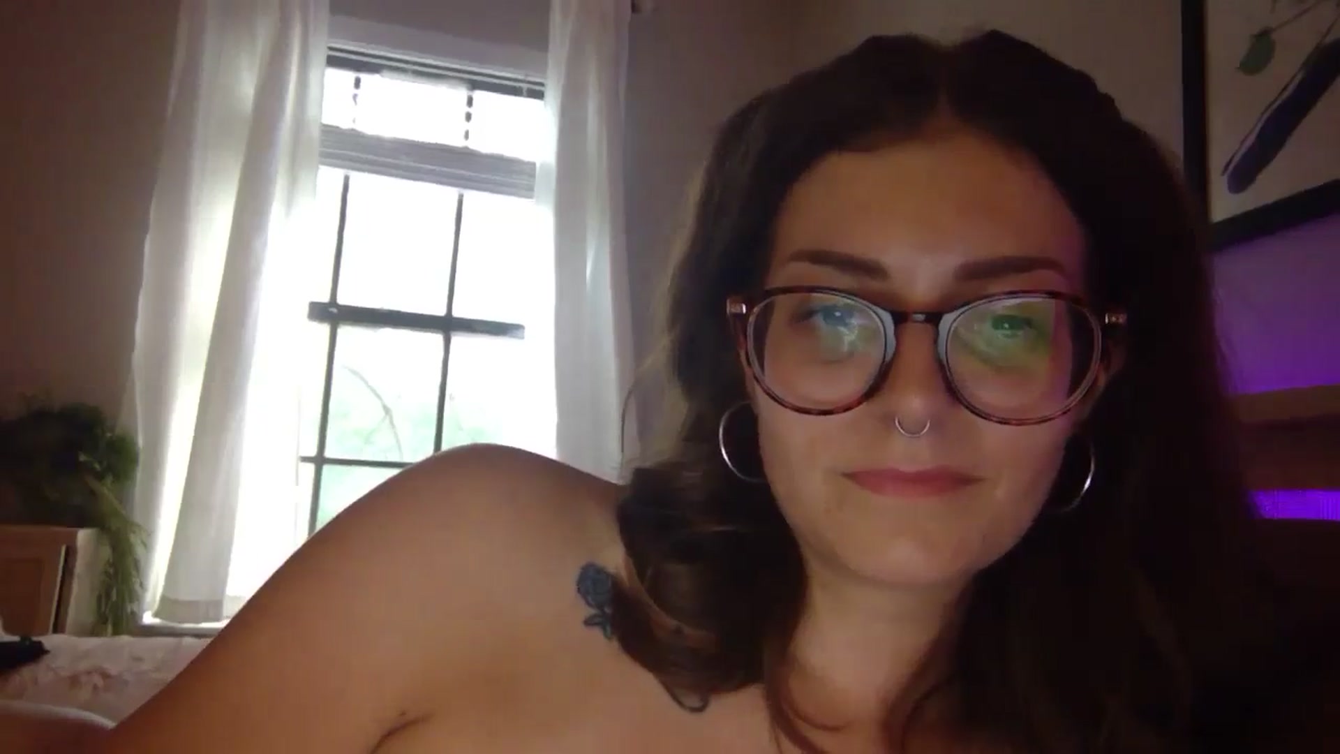 Gallery image thumbnail from DarthElevator's myfreecams stream on, 06/28/2024, 23:41 image 2 of 20