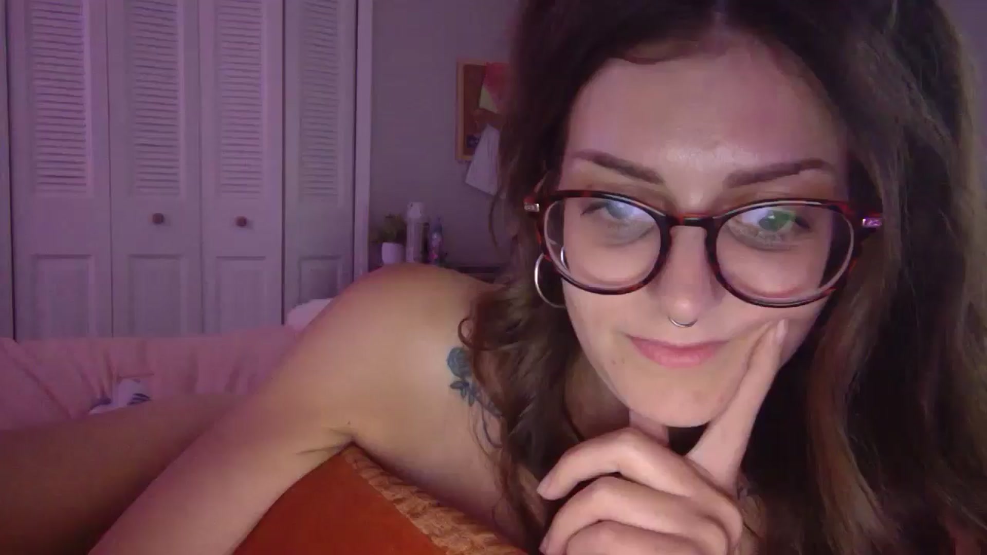 Gallery image thumbnail from DarthElevator's myfreecams stream on, 06/28/2024, 23:41 image 20 of 20
