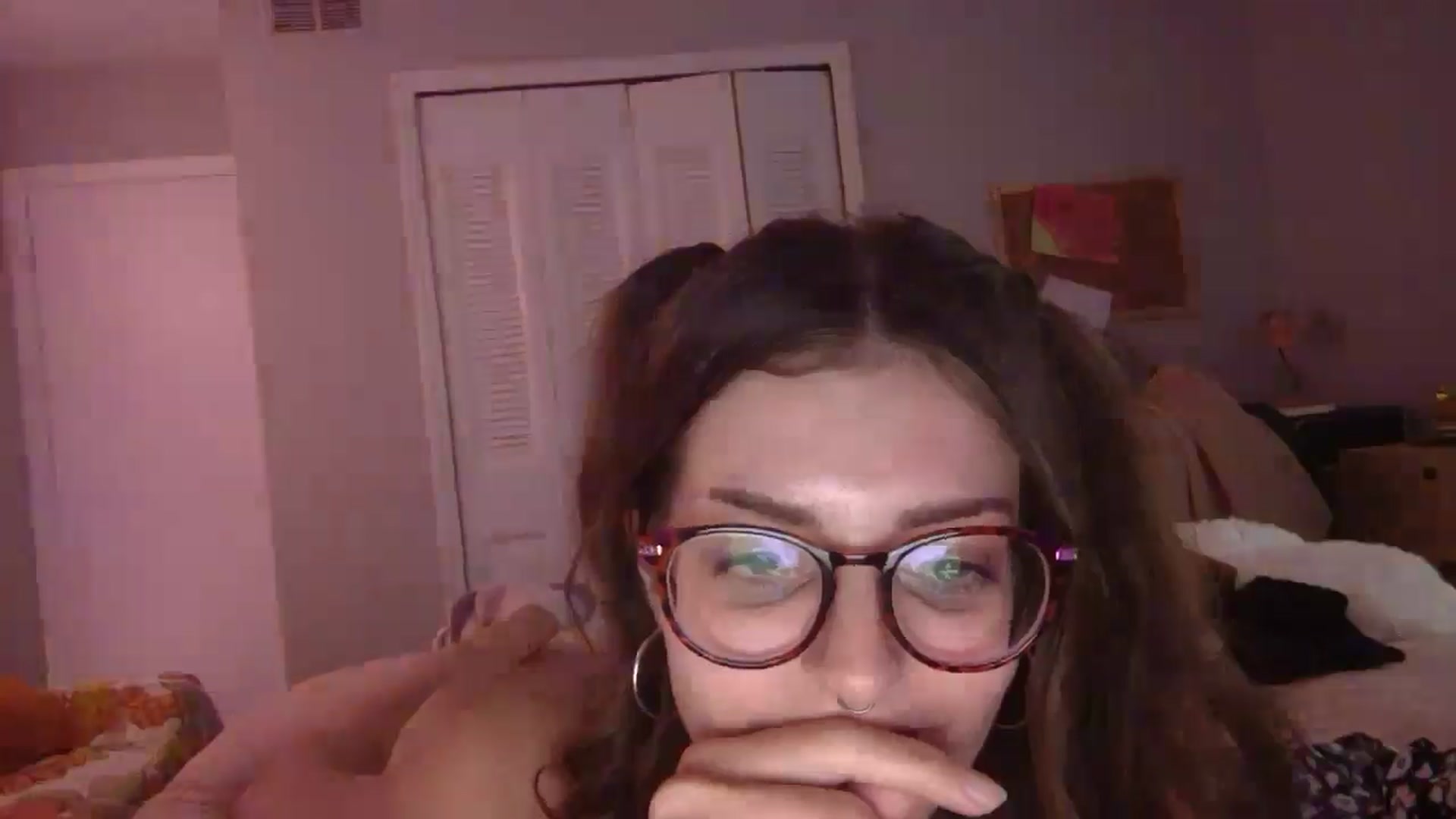 Gallery image thumbnail from DarthElevator's myfreecams stream on, 06/28/2024, 23:41 image 18 of 20